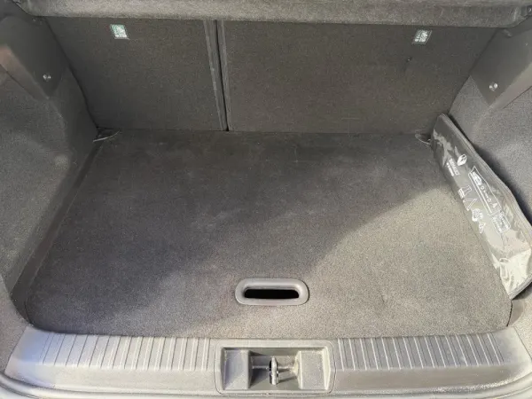 Renault Captur 1.0 TCe Exclusive Bi-Fuel 8