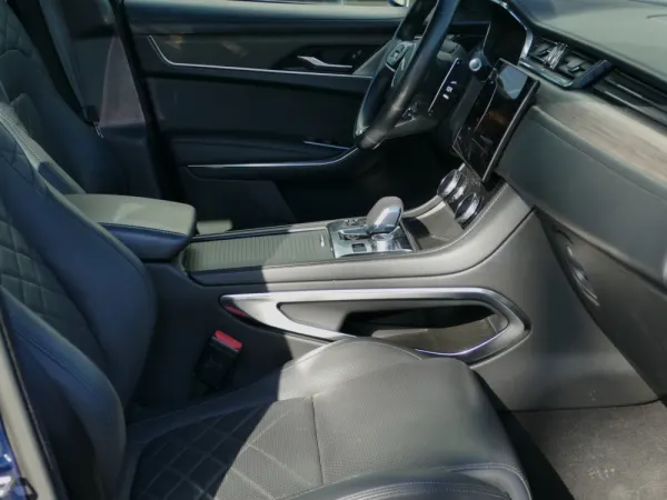 Jaguar F-Pace 2.0 P400e AWD R-Dynamic S 26