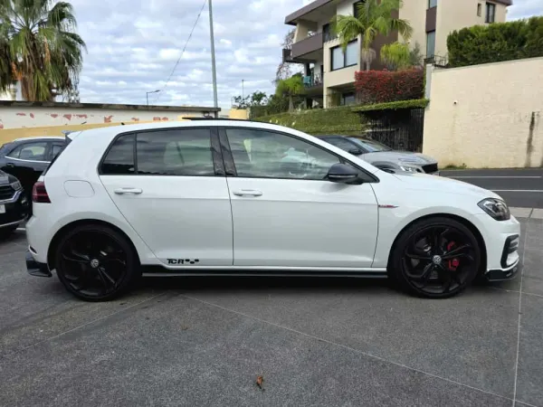 Volkswagen Golf 2.0 TSI GTi TCR DSG 4