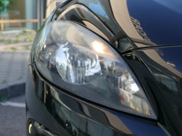 Volvo V40 2.0 D2 R-Design Momentum 10