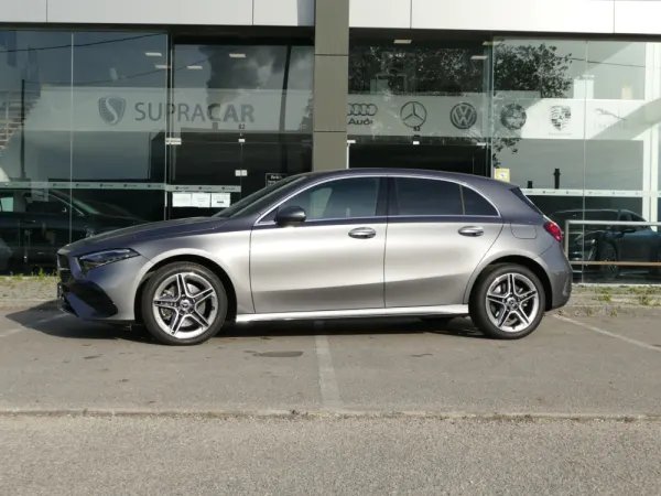 Mercedes-Benz A 250 e 44