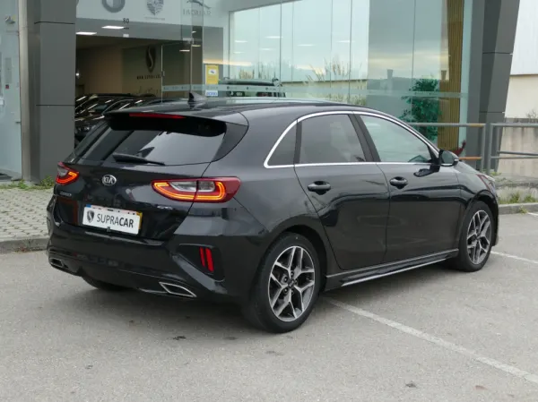 Kia Ceed 1.0 T-GDI GT Line 3