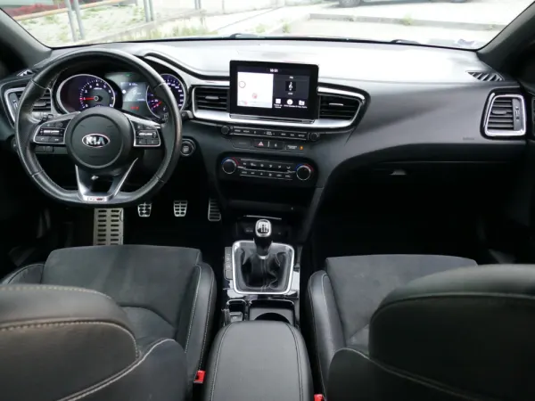 Kia Ceed 1.0 T-GDI GT Line 35