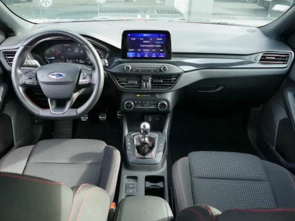 Ford Focus SW 1.5 TDCi EcoBlue ST-Line 33