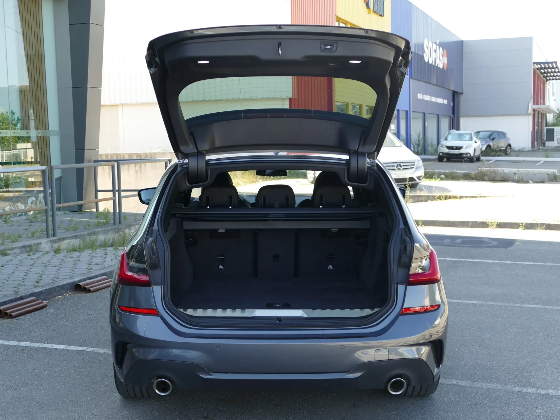 BMW 330 e Touring Pack M Auto 7
