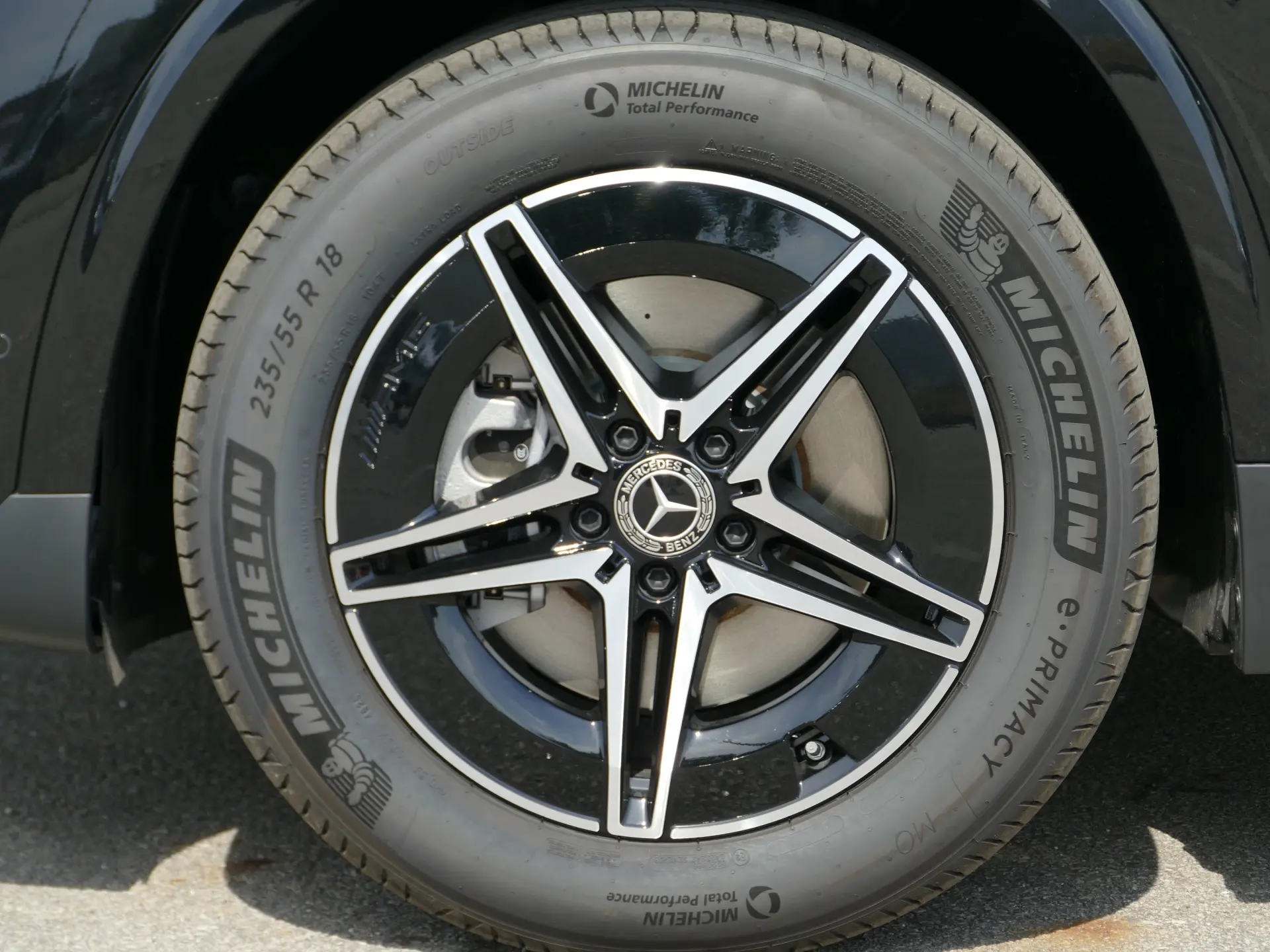 Mercedes-Benz EQA 250+ AMG Line 7