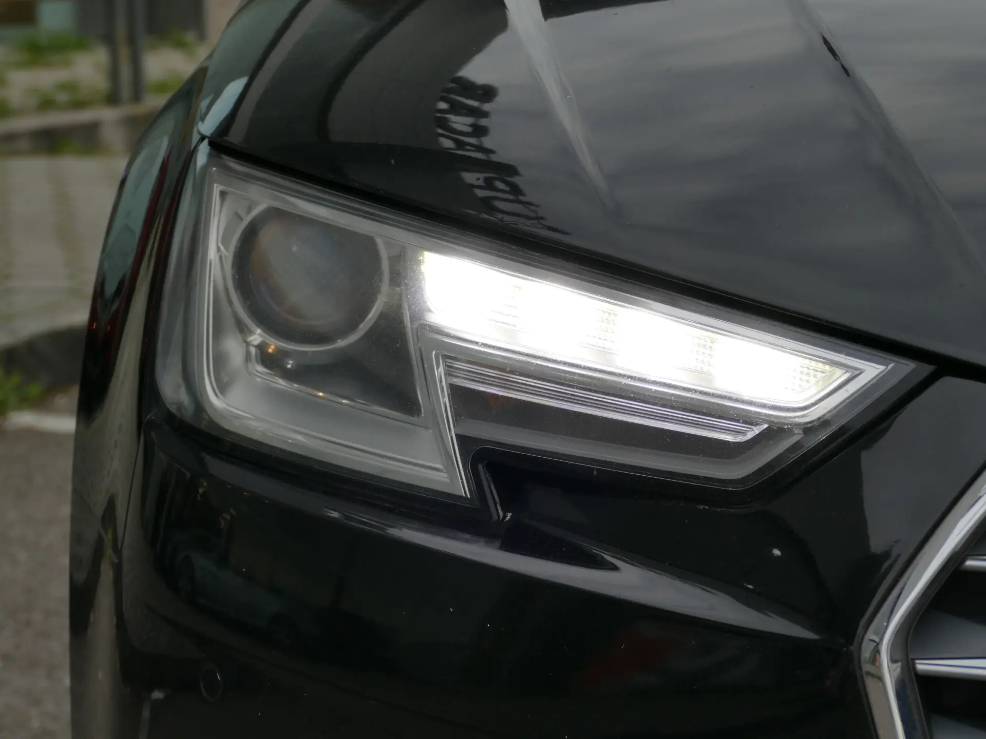 Audi A4 Avant 40 TDI Sport S tronic 8