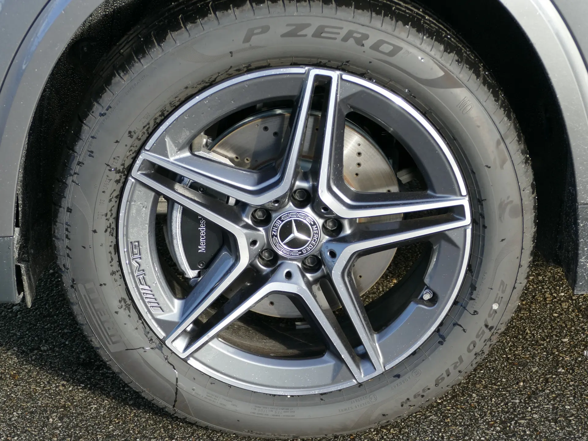 Mercedes-Benz GLA 250 e AMG Line 5