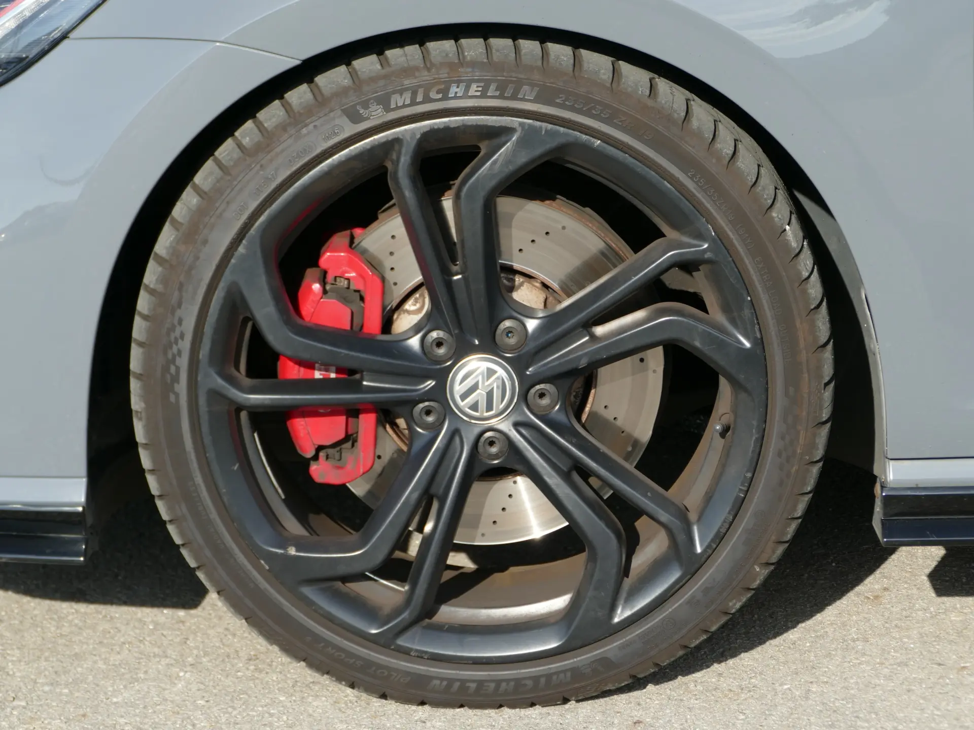 Volkswagen Golf 2.0 TSI GTi TCR DSG 10