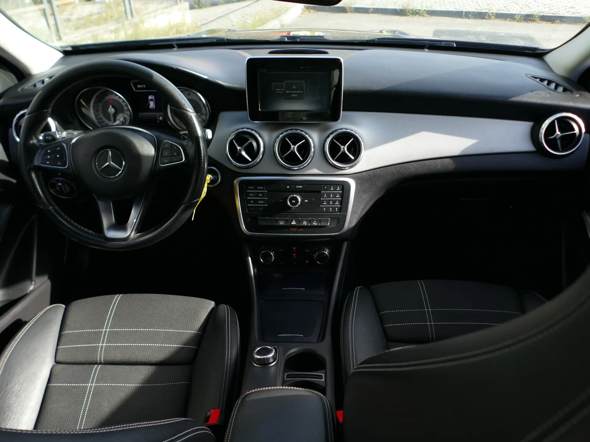 Mercedes-Benz GLA 180 d Urban Aut. 35