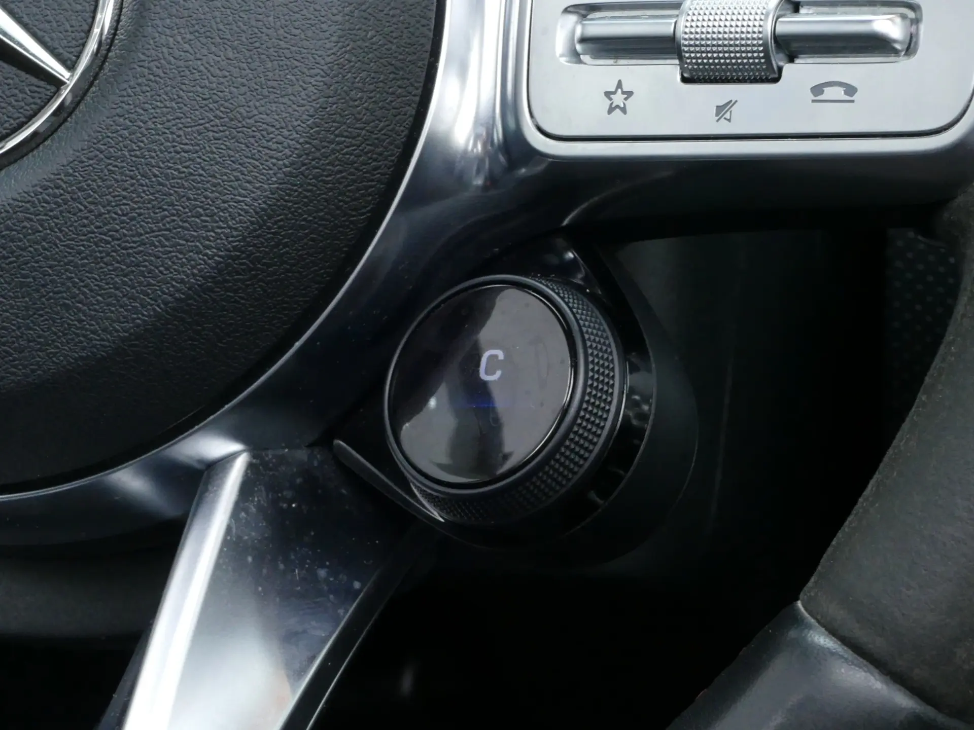Mercedes-Benz A 35 AMG 4Matic 38