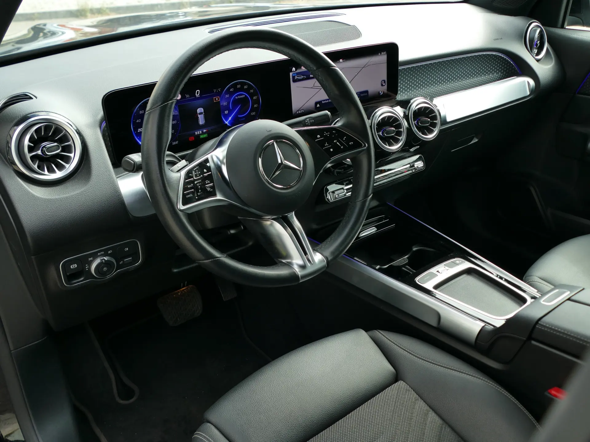 Mercedes-Benz EQB 300 4Matic Progressive 27