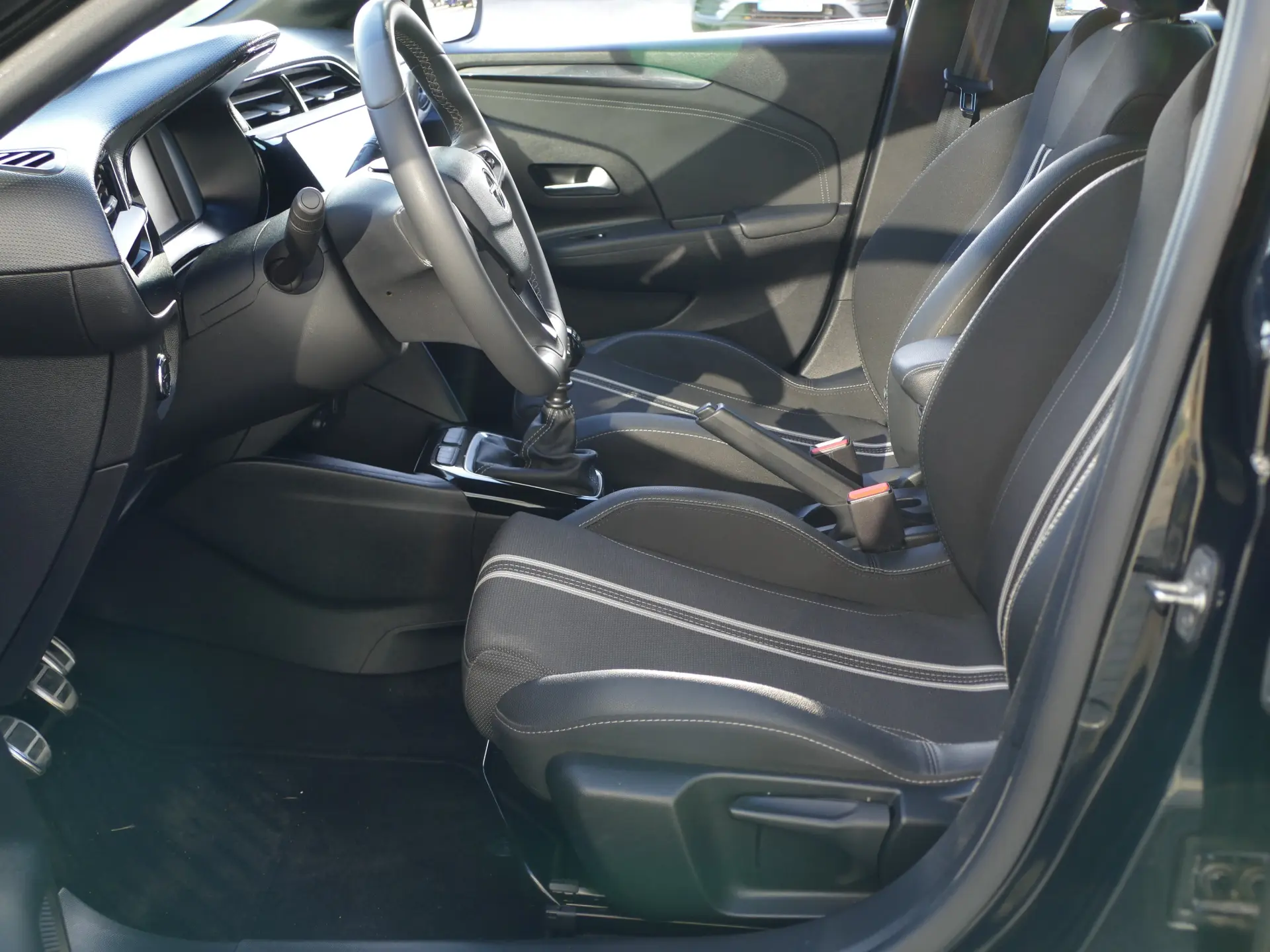 Opel Corsa 1.2 T GS 25