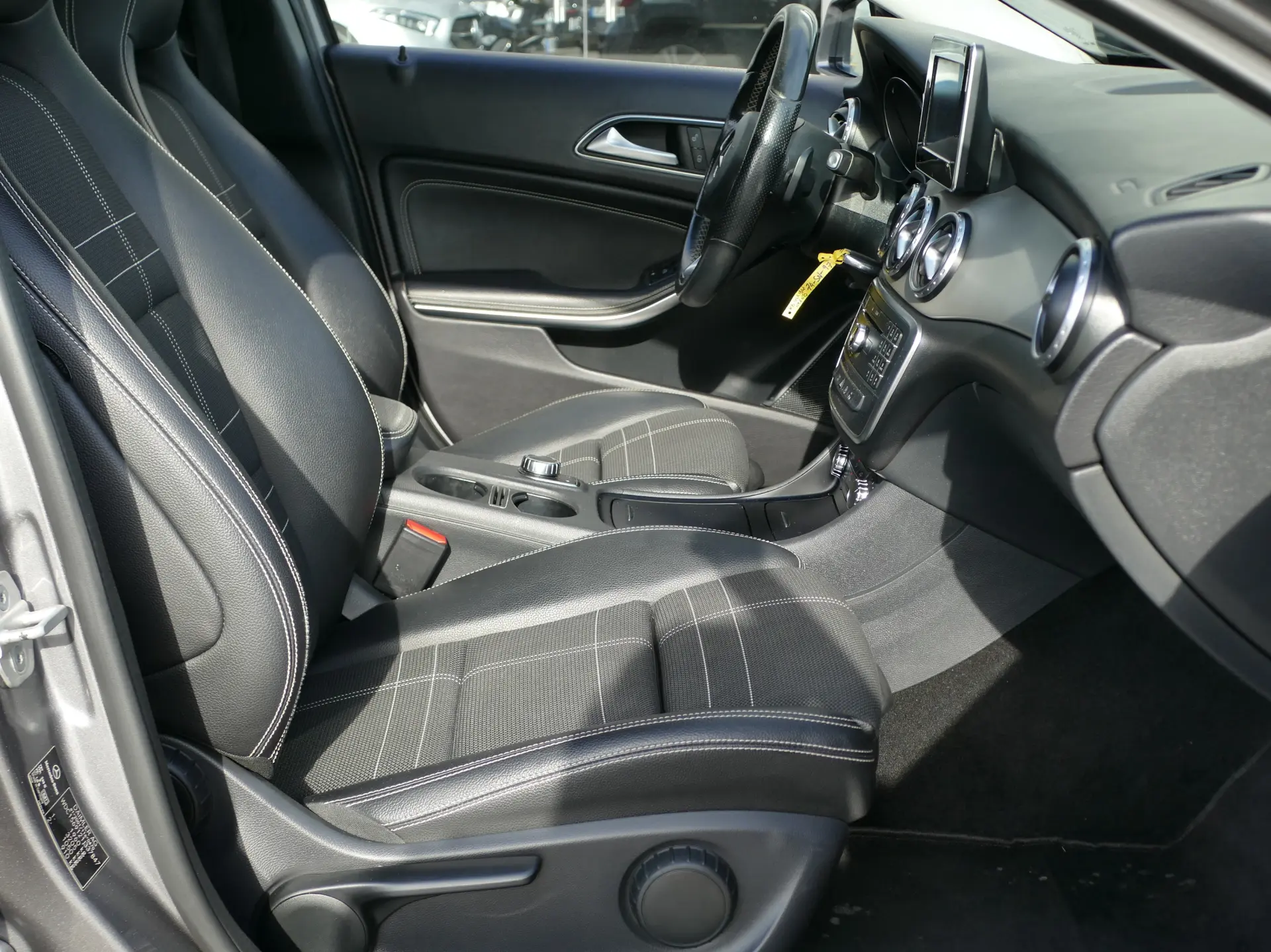 Mercedes-Benz GLA 180 d Urban Aut. 29
