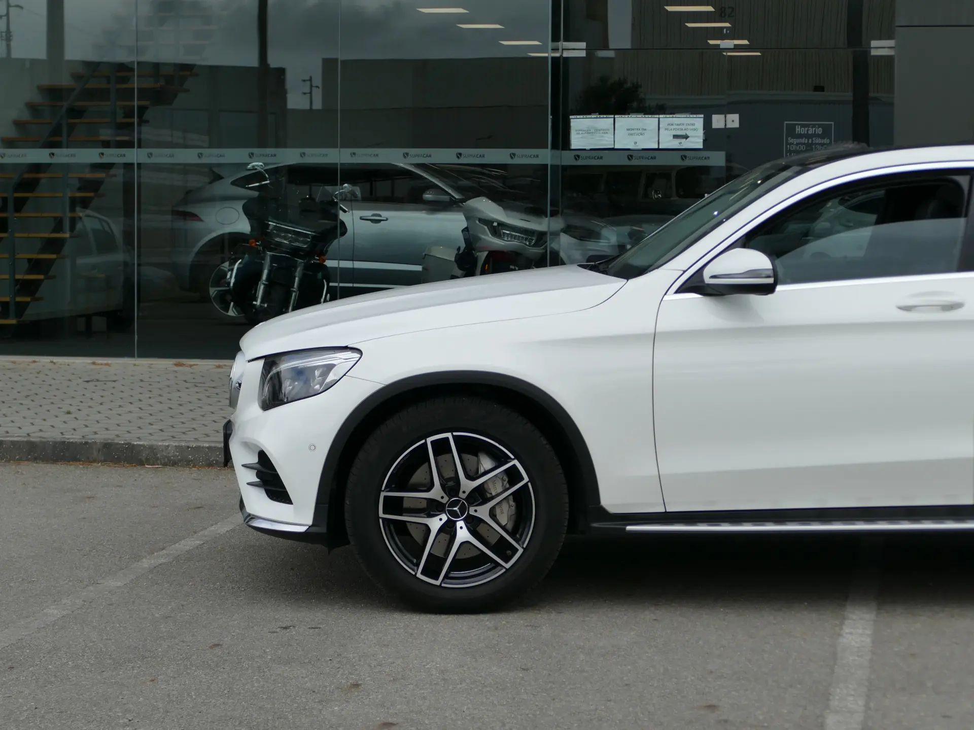Mercedes-Benz GLC 220 d 4Matic 9G-TRONIC AMG Line 17