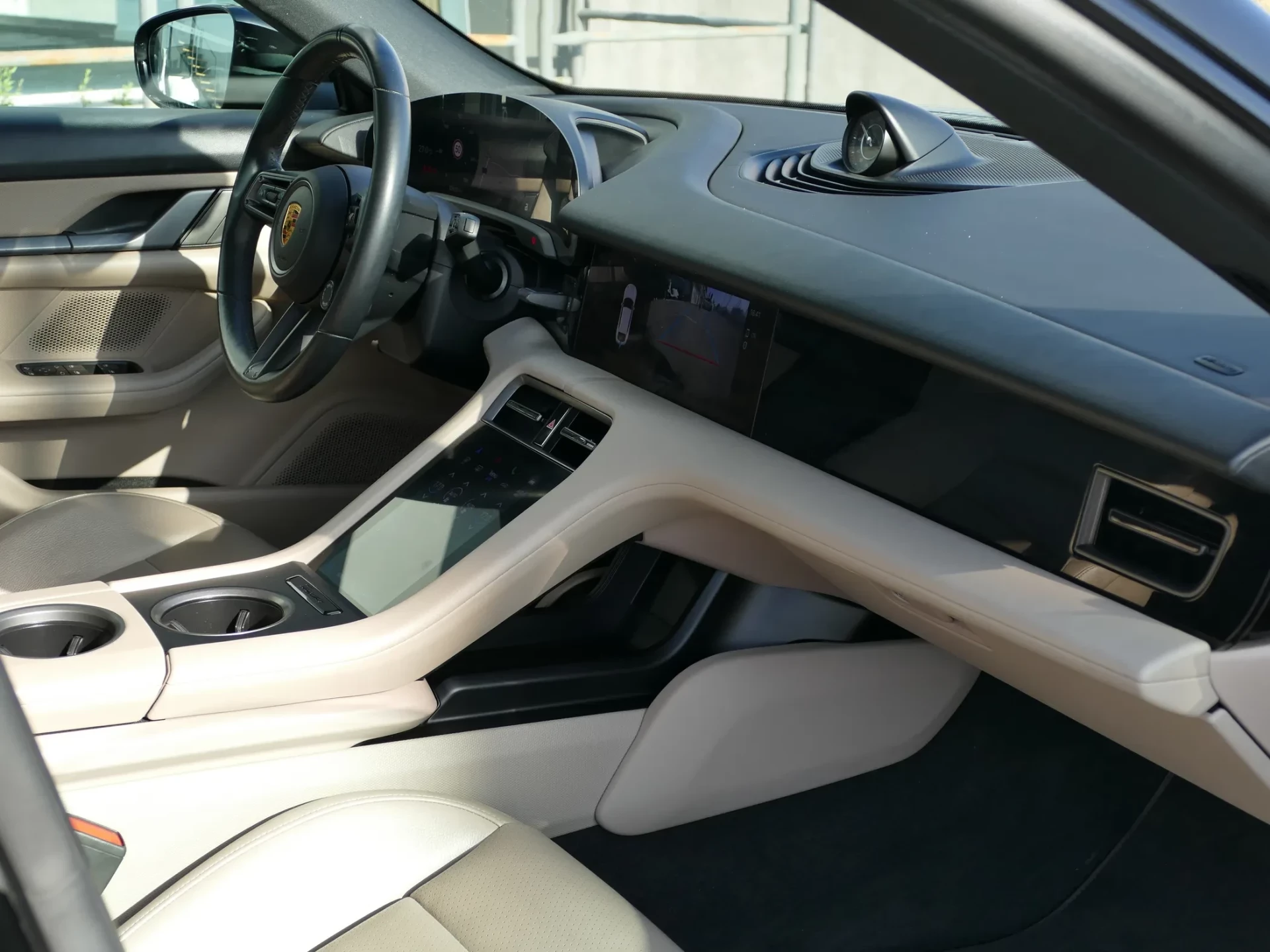 Porsche Taycan Sport Turismo 4S 34