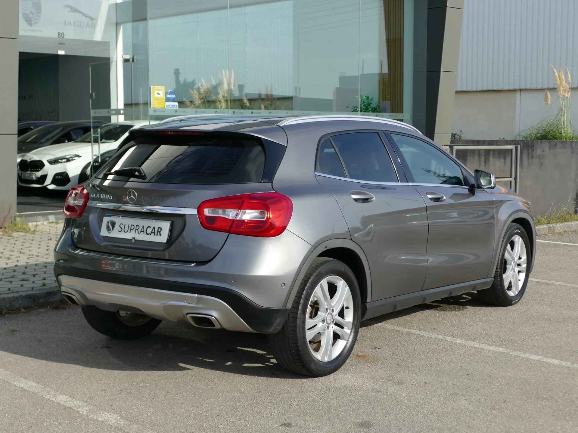 Mercedes-Benz GLA 180 d Urban Aut. 4