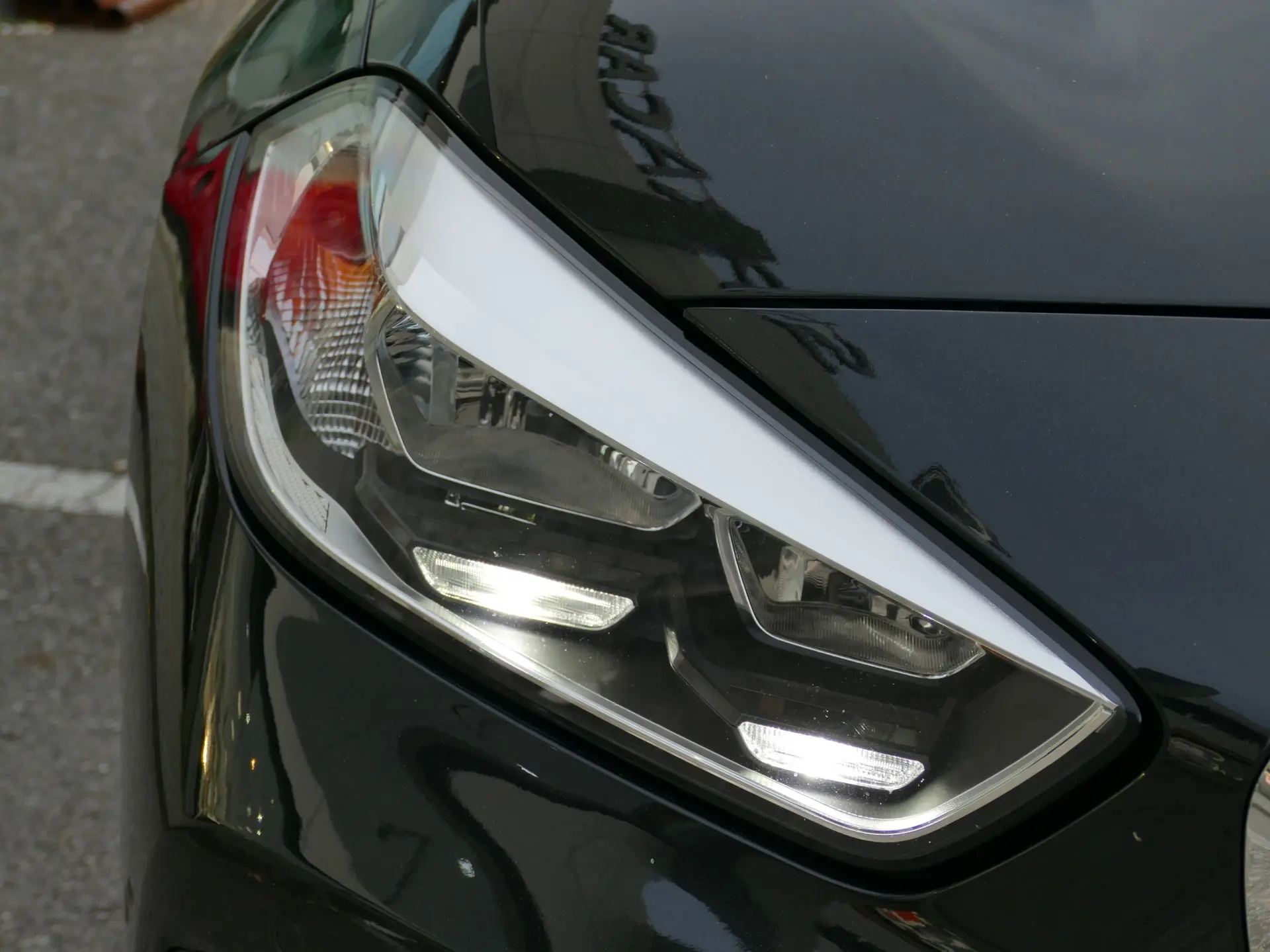 BMW 116 d Corporate Edition Auto 10