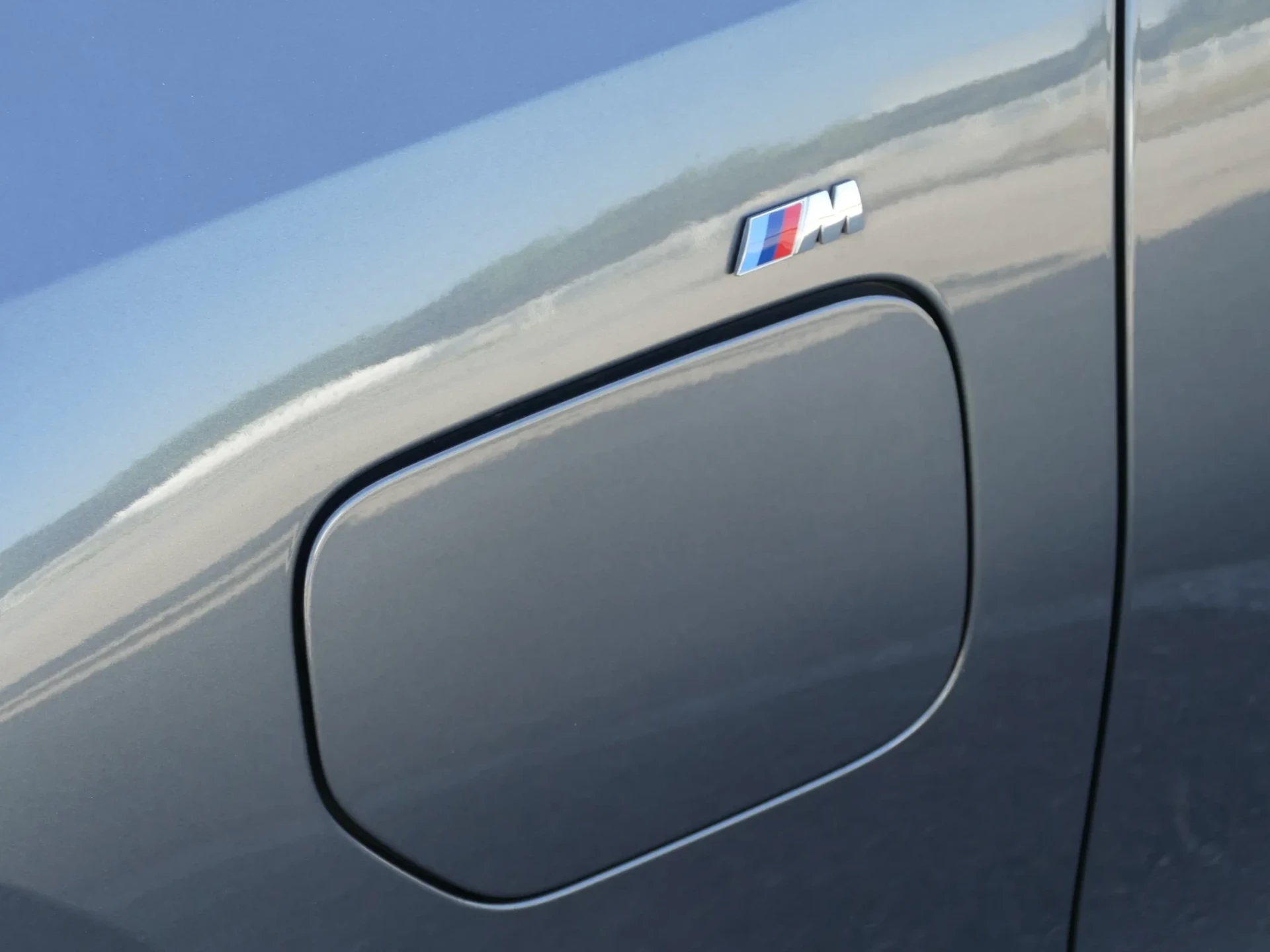 BMW 330 e Touring Pack M Auto 9