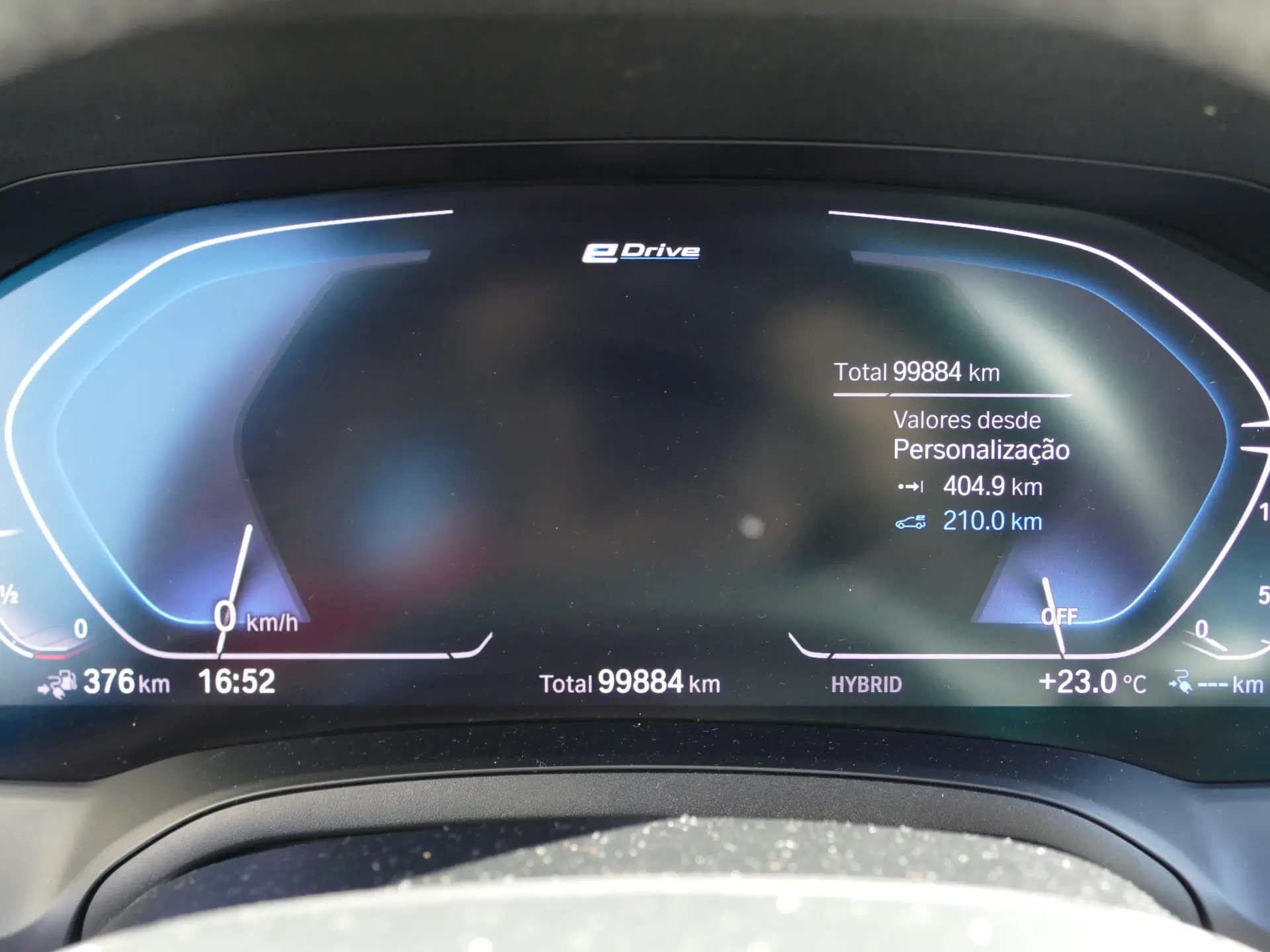 BMW 330 e iPerformance Advantage 16