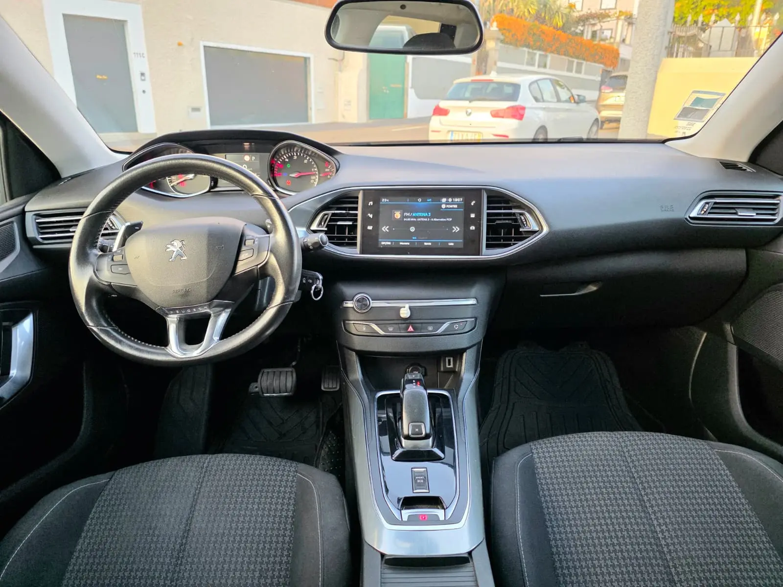 Peugeot 308 1.5 BlueHDi Style EAT8 15