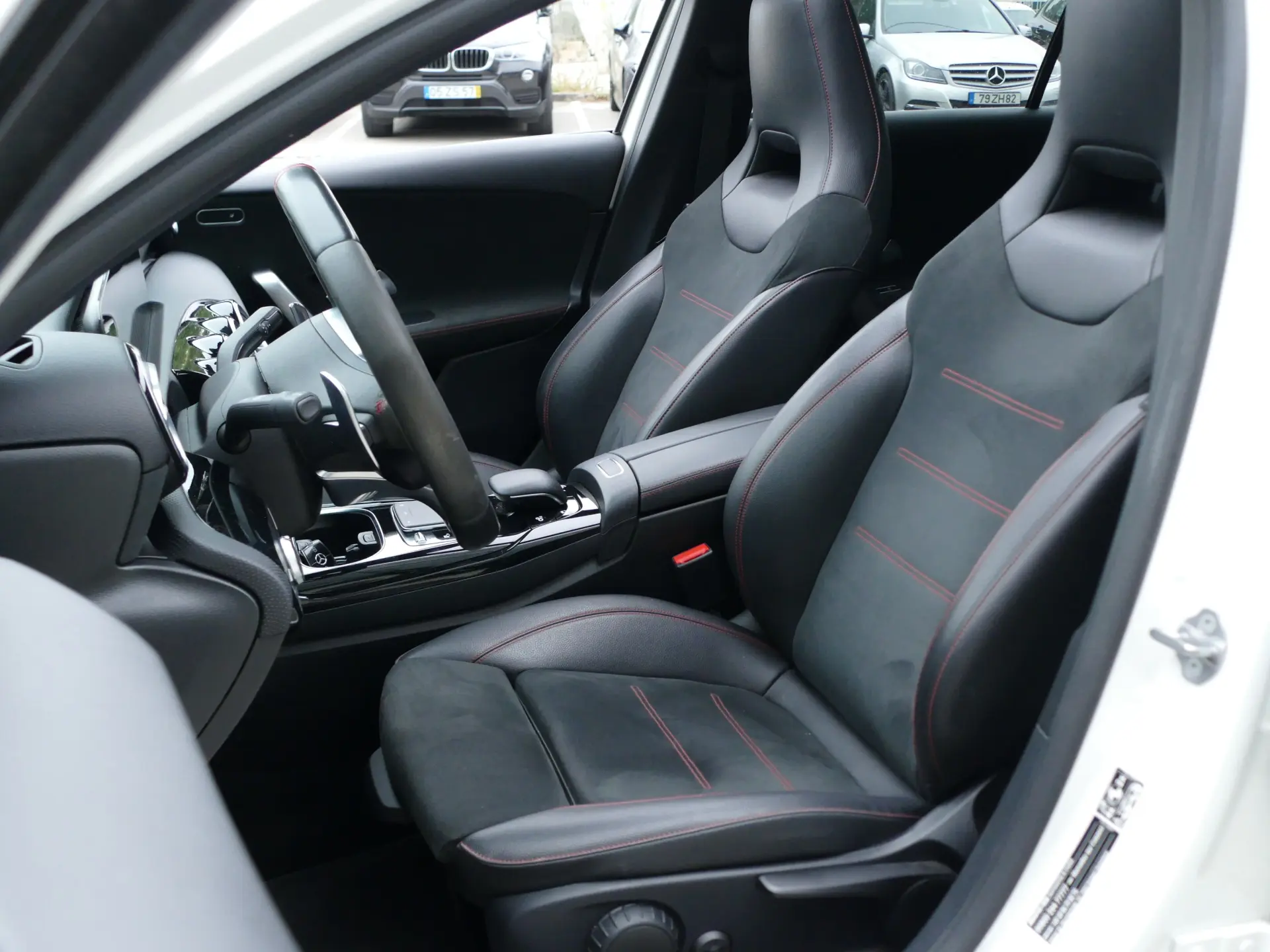 Mercedes-Benz A 35 AMG 4Matic 26