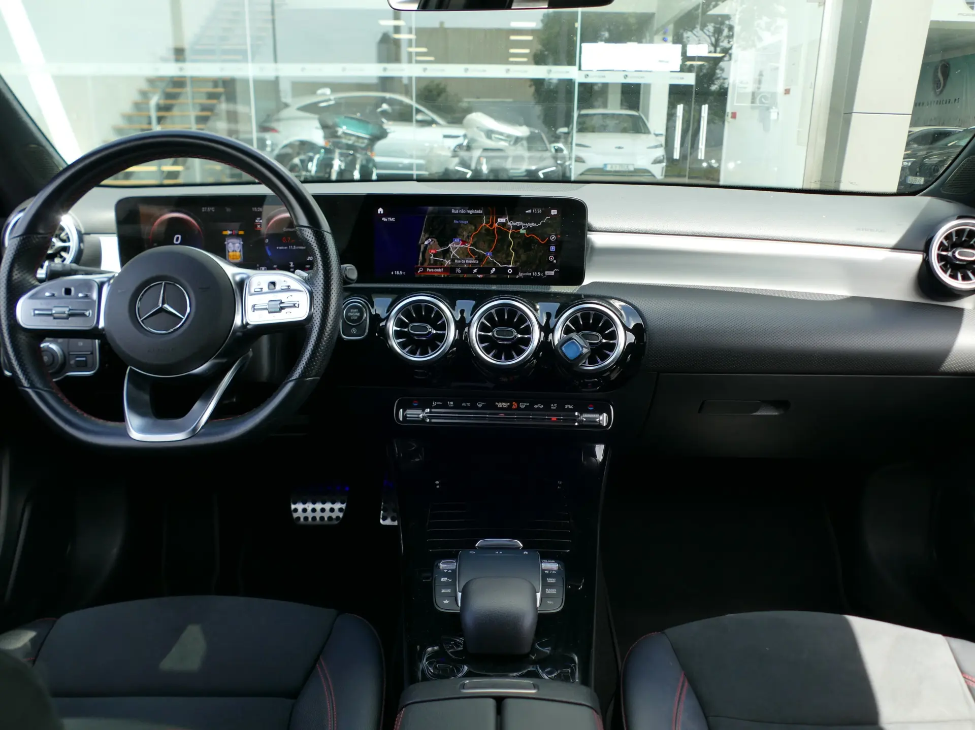Mercedes-Benz A 180 d AMG Line Aut. 38