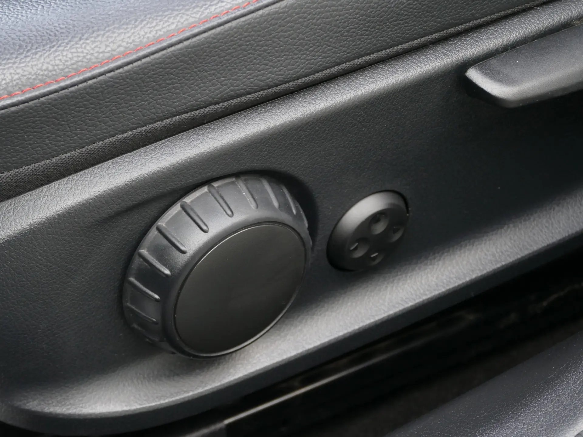 Mercedes-Benz CLA 250 e Shooting Brake AMG Line 33