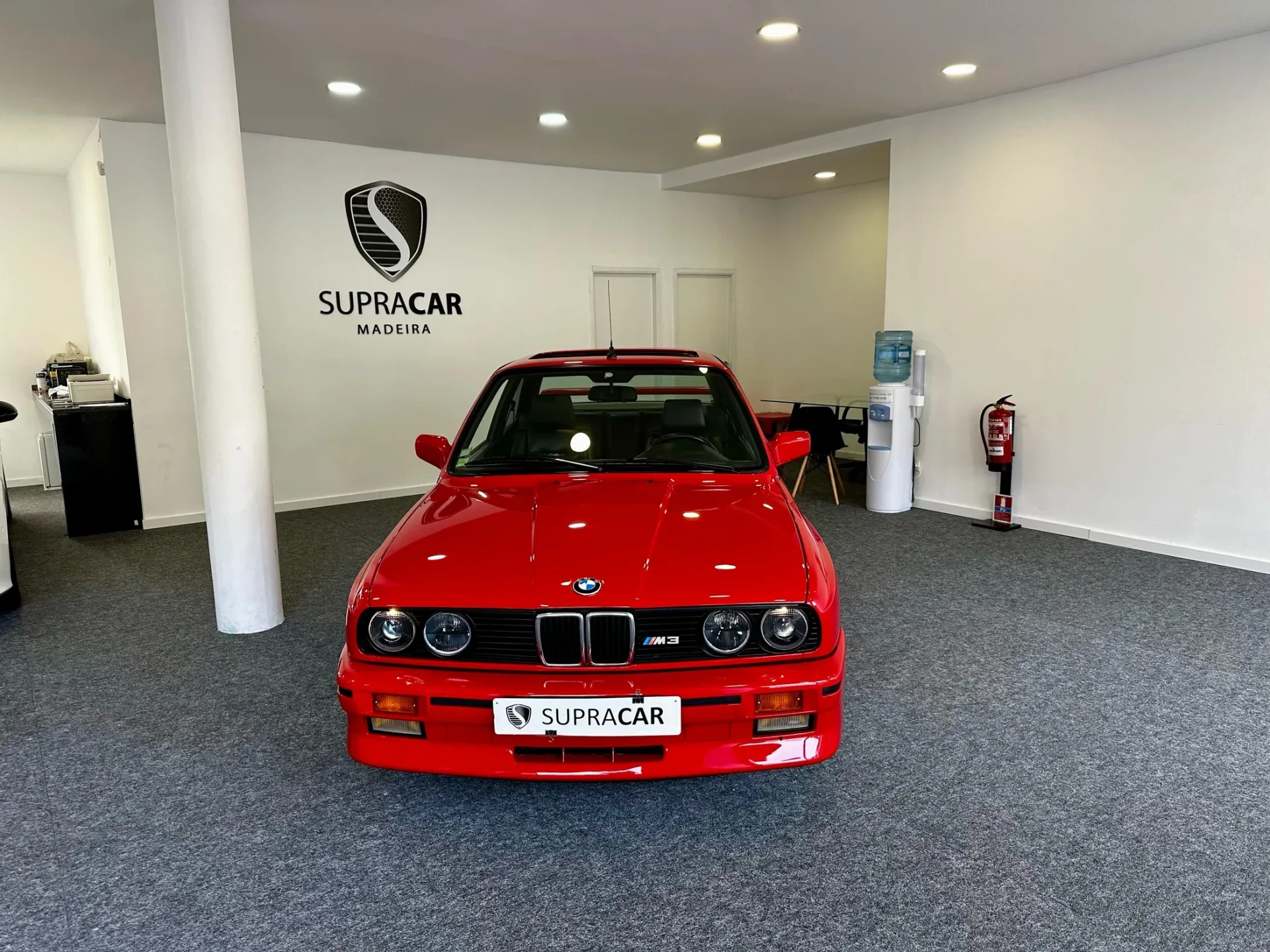BMW M3 Standard 2