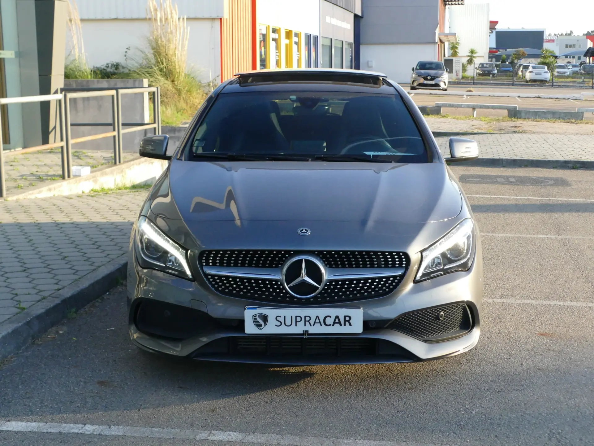 Mercedes-Benz CLA 200 d Shooting Brake AMG Line Aut. 2