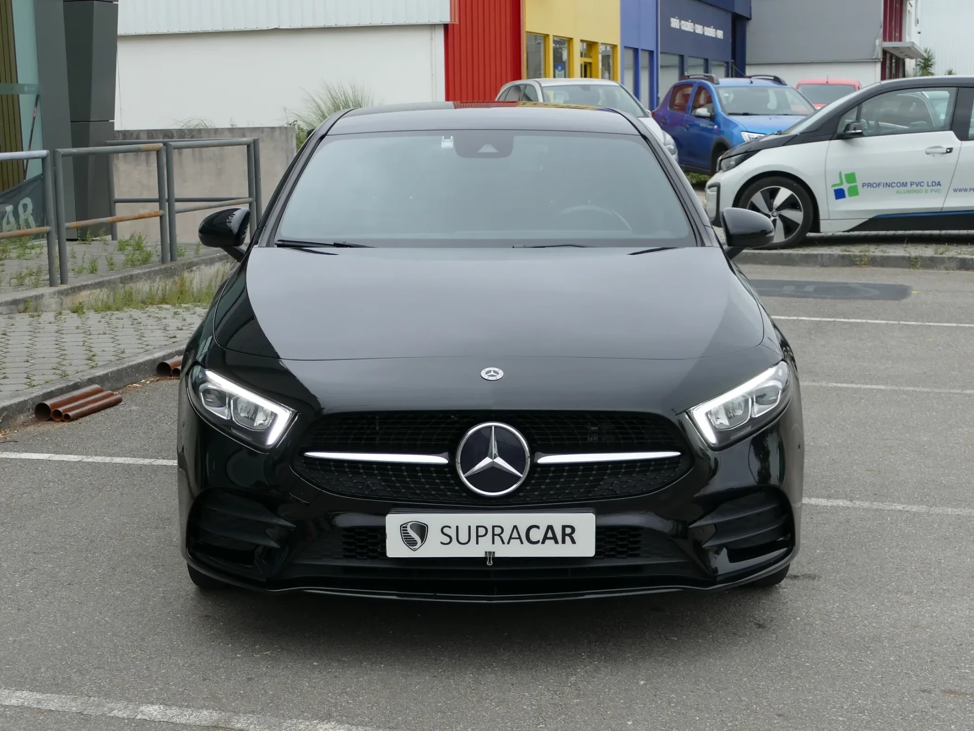 Mercedes-Benz A 250 Limousine e AMG Line 2