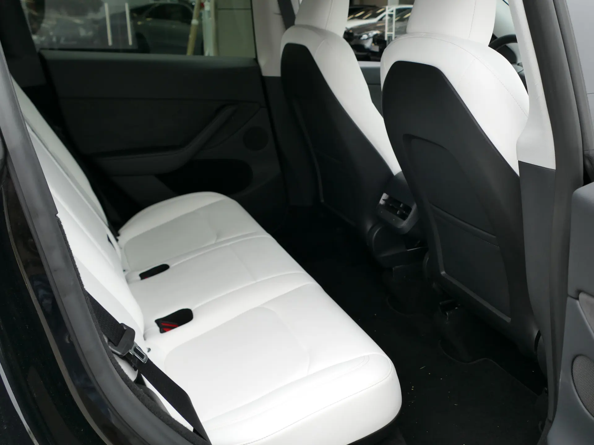 Tesla Model Y Tração Traseira 31