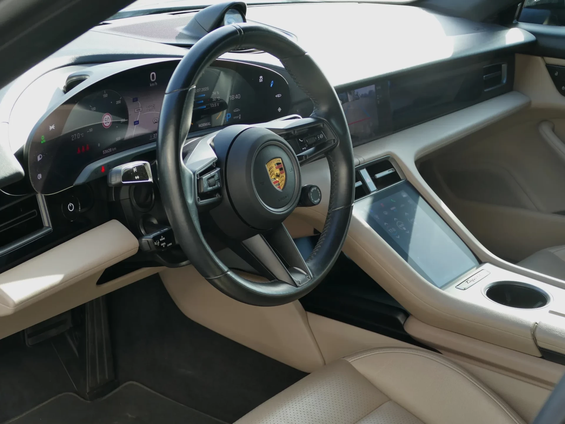 Porsche Taycan Sport Turismo 4S 27