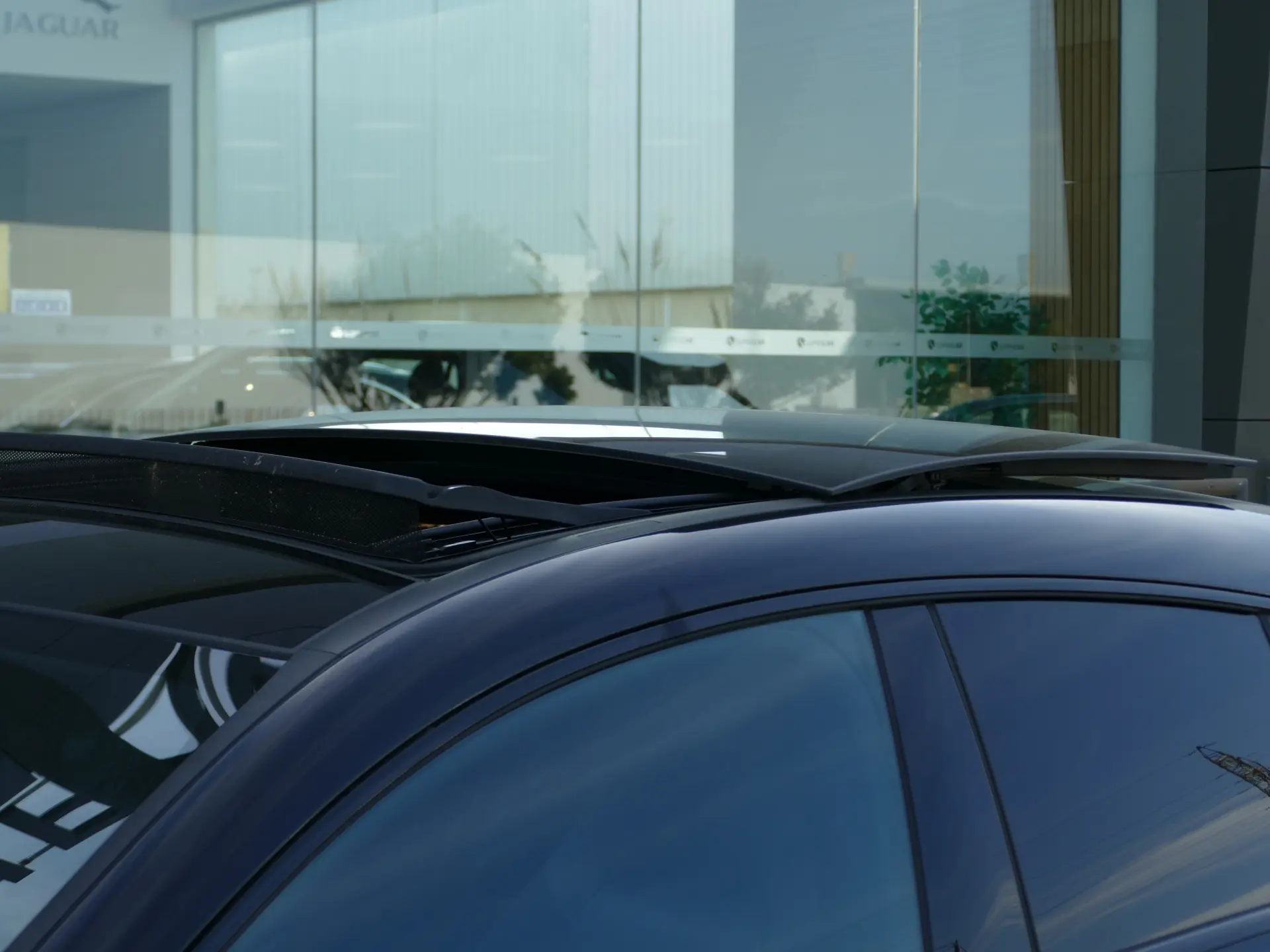 Mercedes-Benz CLA 250 e Shooting Brake AMG Line 10