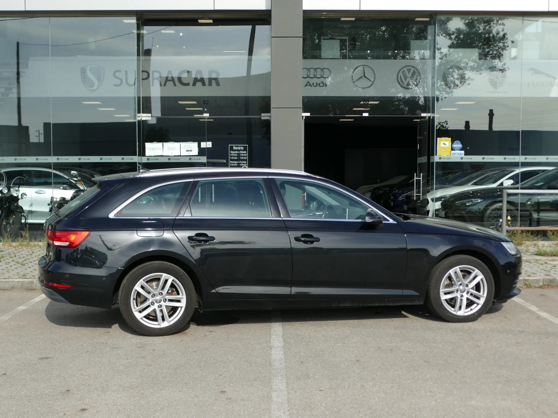 Audi A4 Avant 2.0 TDI Advance 43
