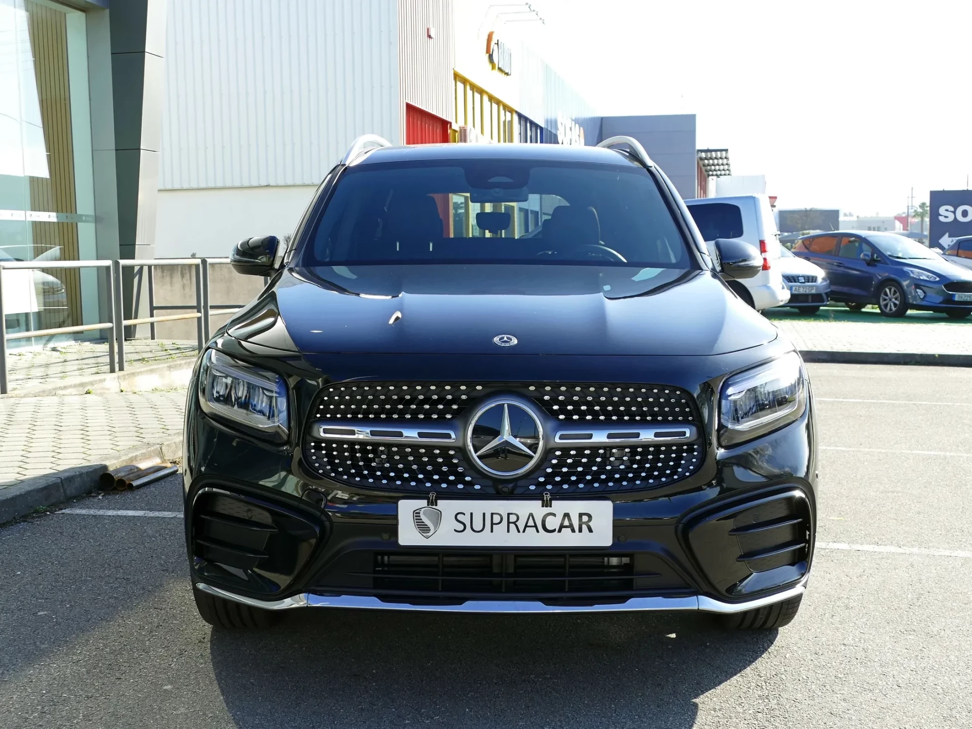 Mercedes-Benz GLB 180 d AMG Line 4
