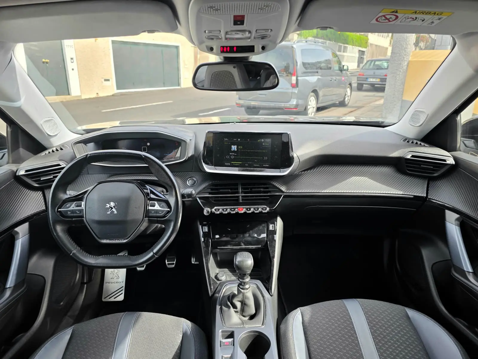 Peugeot 2008 1.2 PureTech GT Line 28