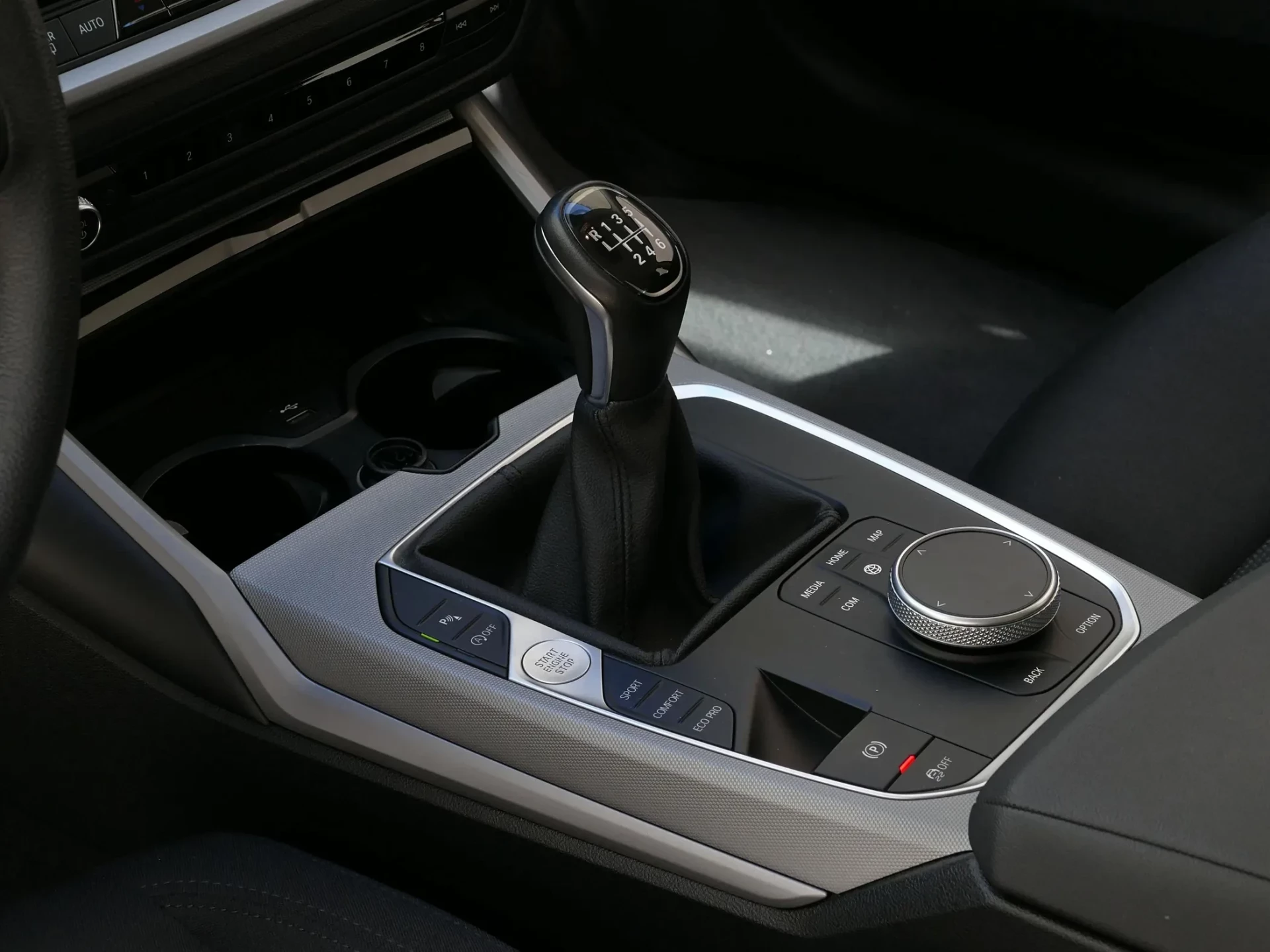 BMW 318 d Touring Corporate Edition 22