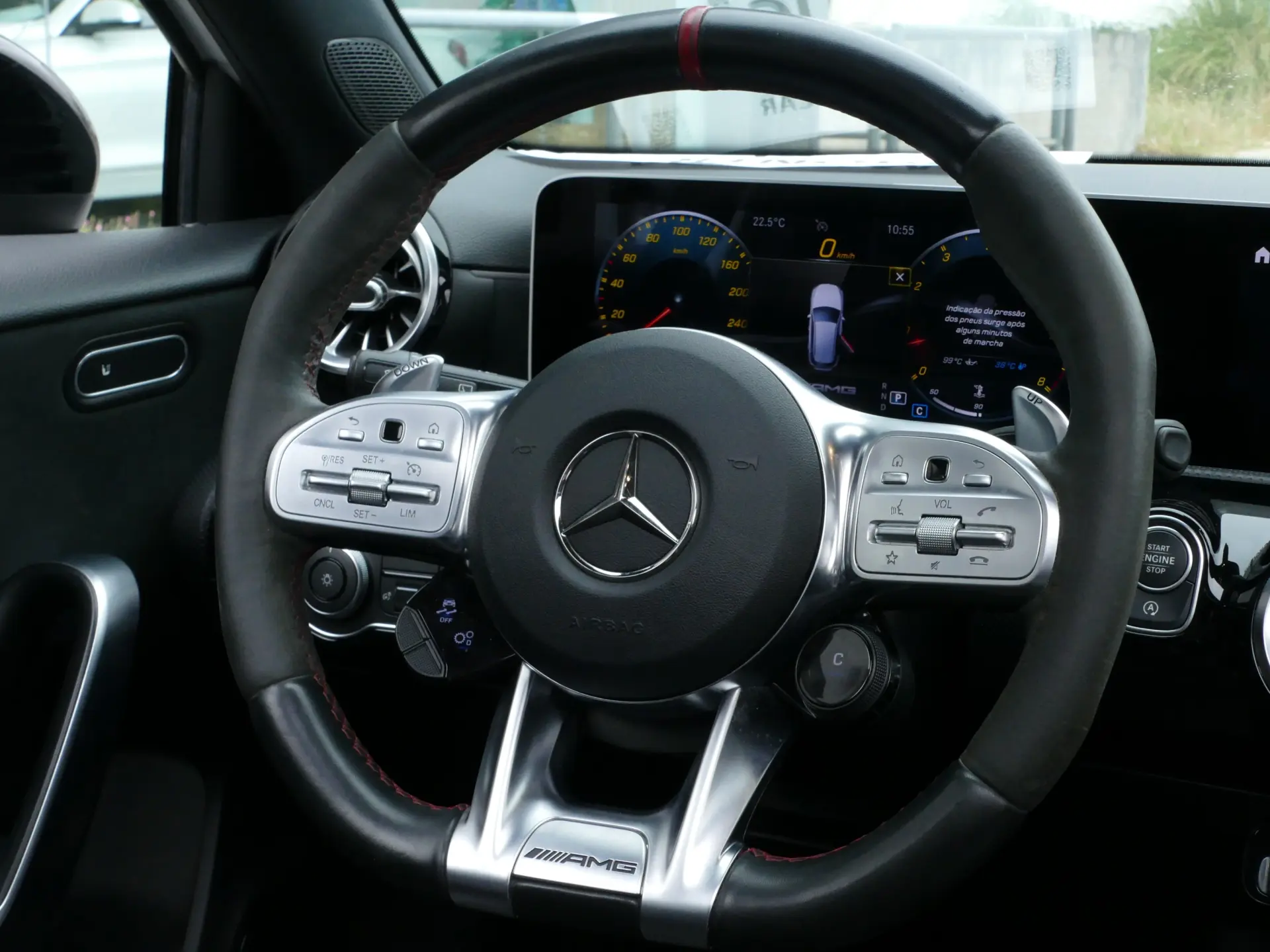 Mercedes-Benz A 35 AMG 4Matic 39
