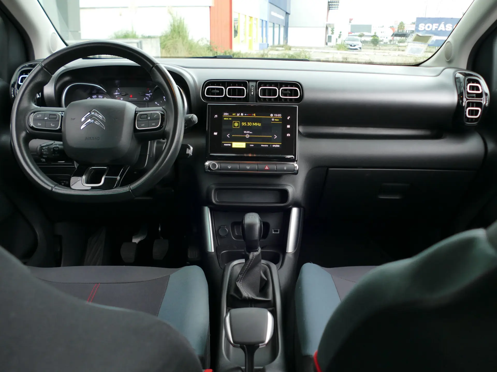 Citroen C3 Aircross 1.2 PureTech Feel 31