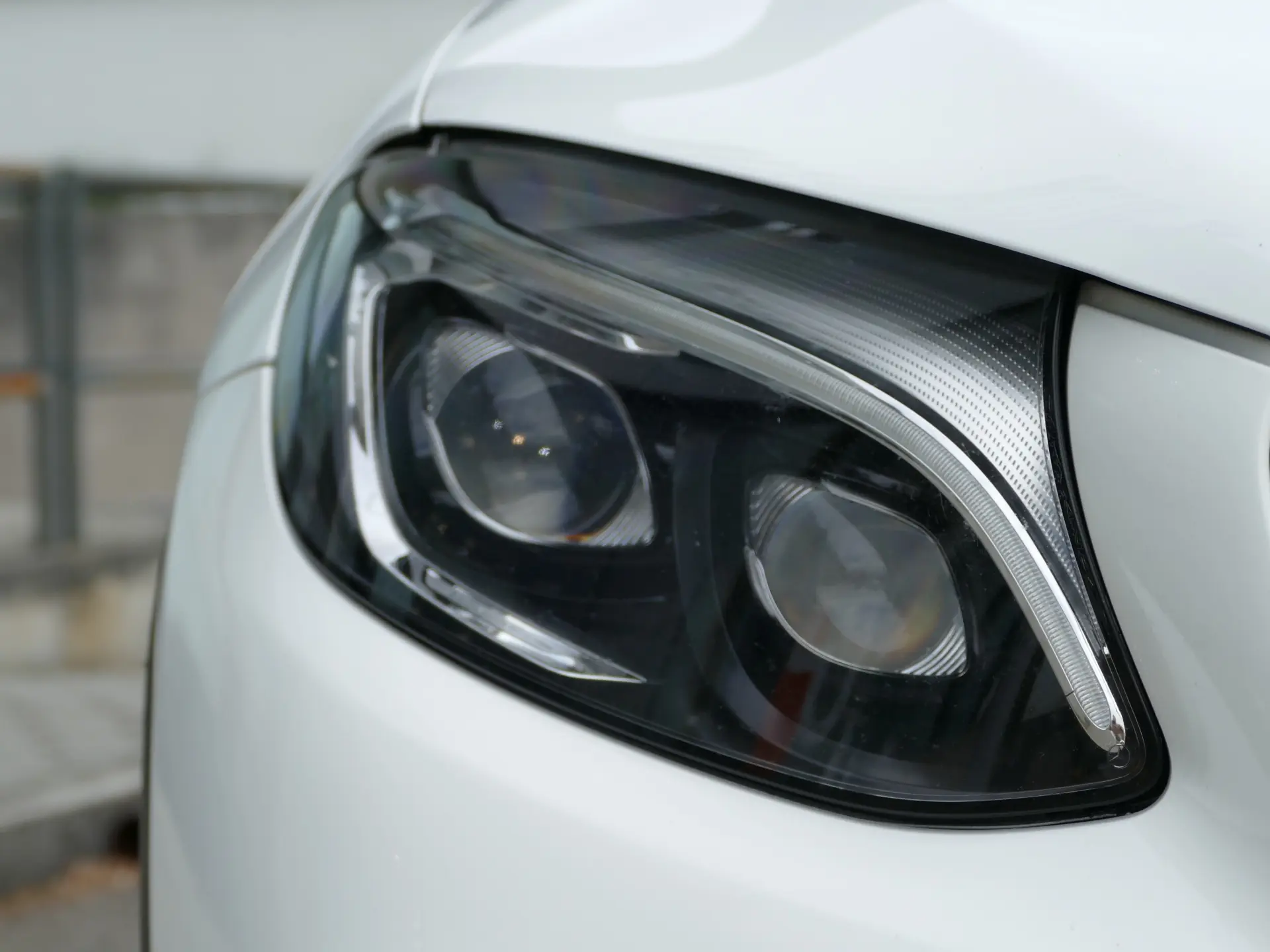 Mercedes-Benz GLC 220 d 4Matic 9G-TRONIC AMG Line 11
