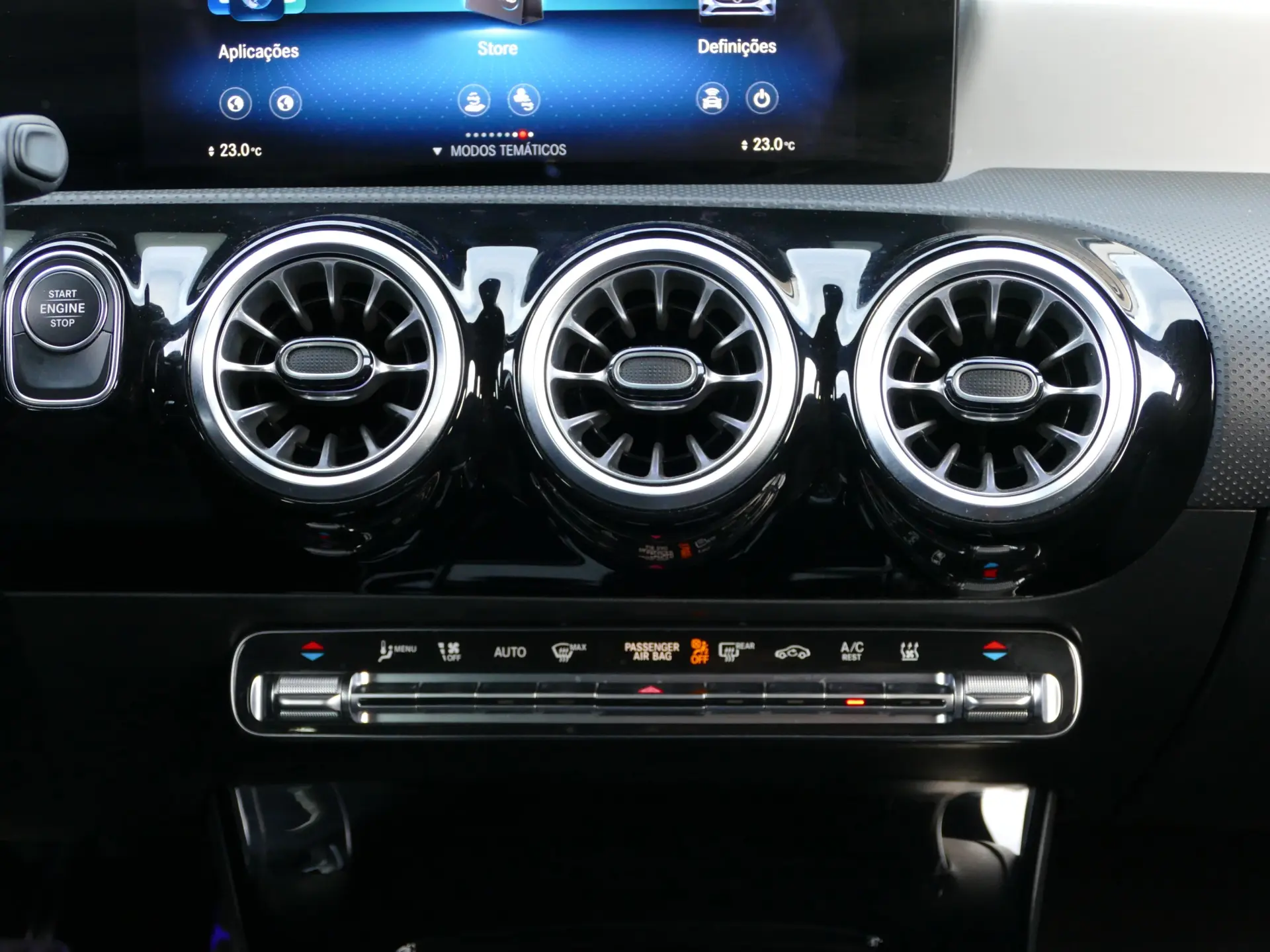 Mercedes-Benz CLA 250 e Shooting Brake AMG Line 30