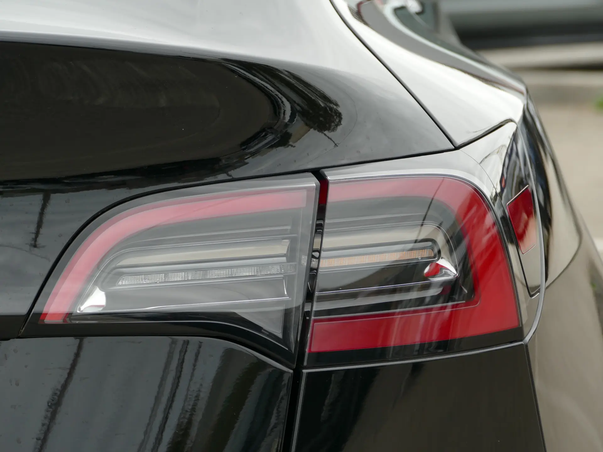 Tesla Model Y Standard 11