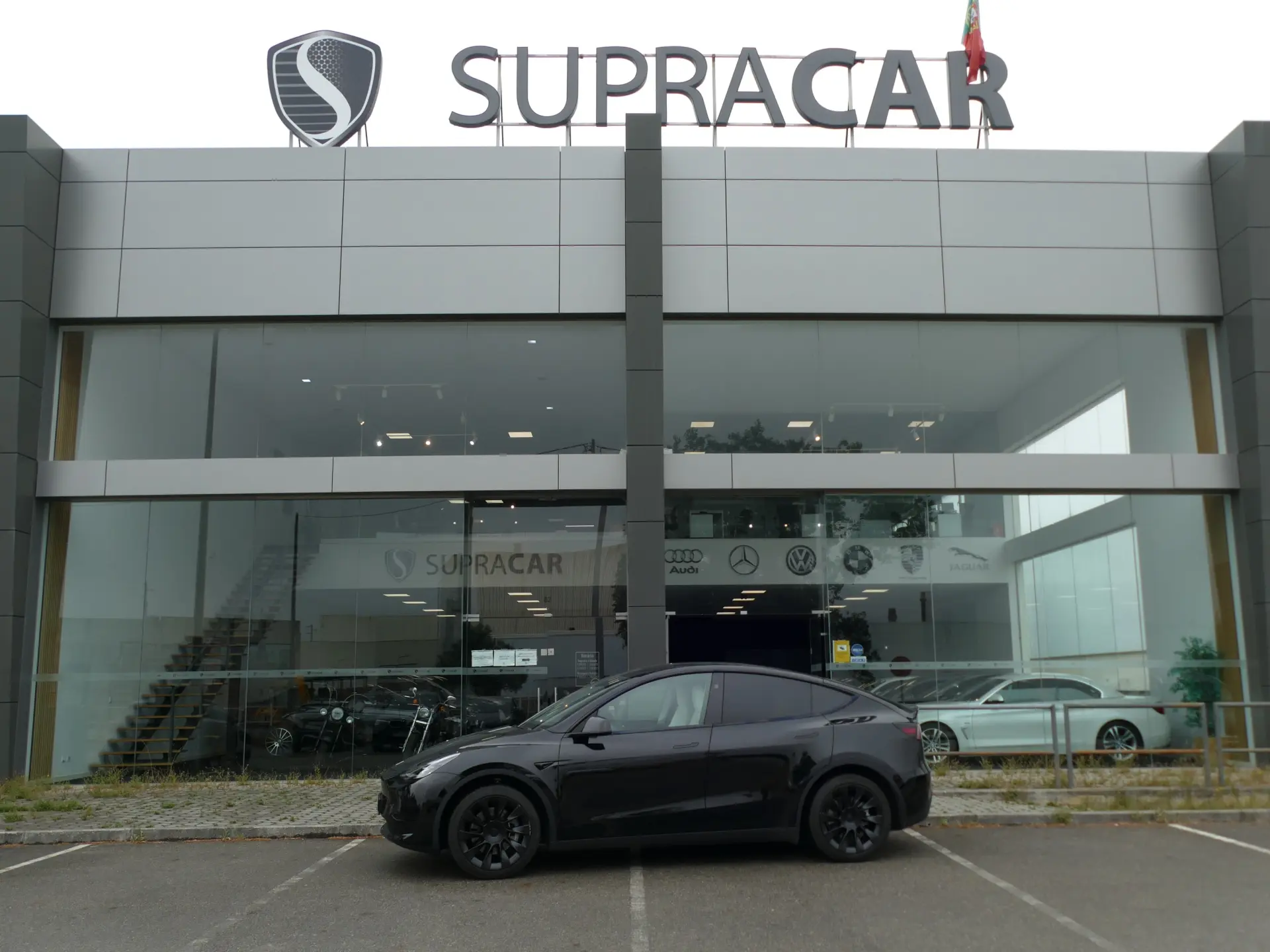 Tesla Model Y Tração Traseira 39