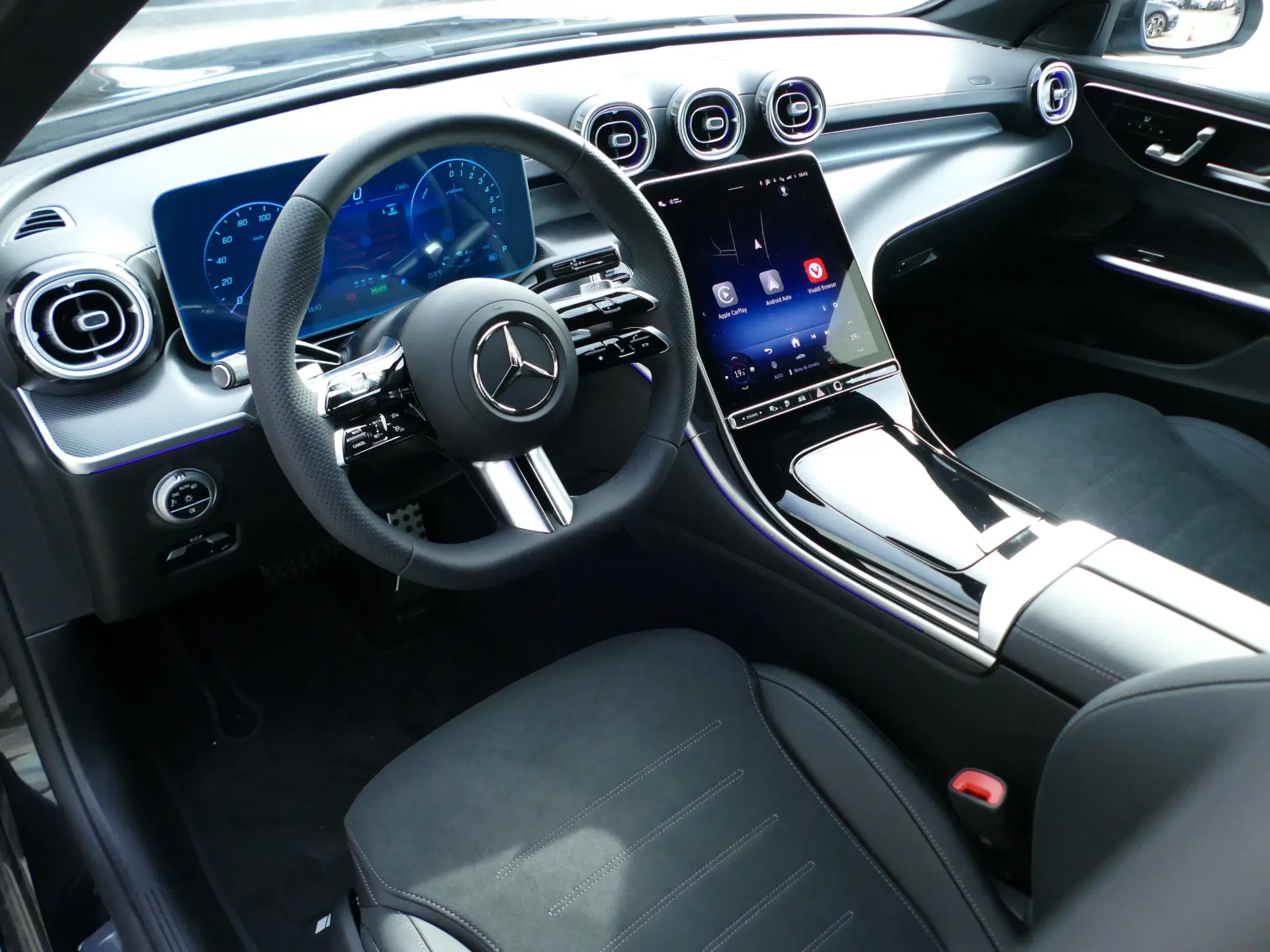 Mercedes-Benz C 300 e AMG Line 24