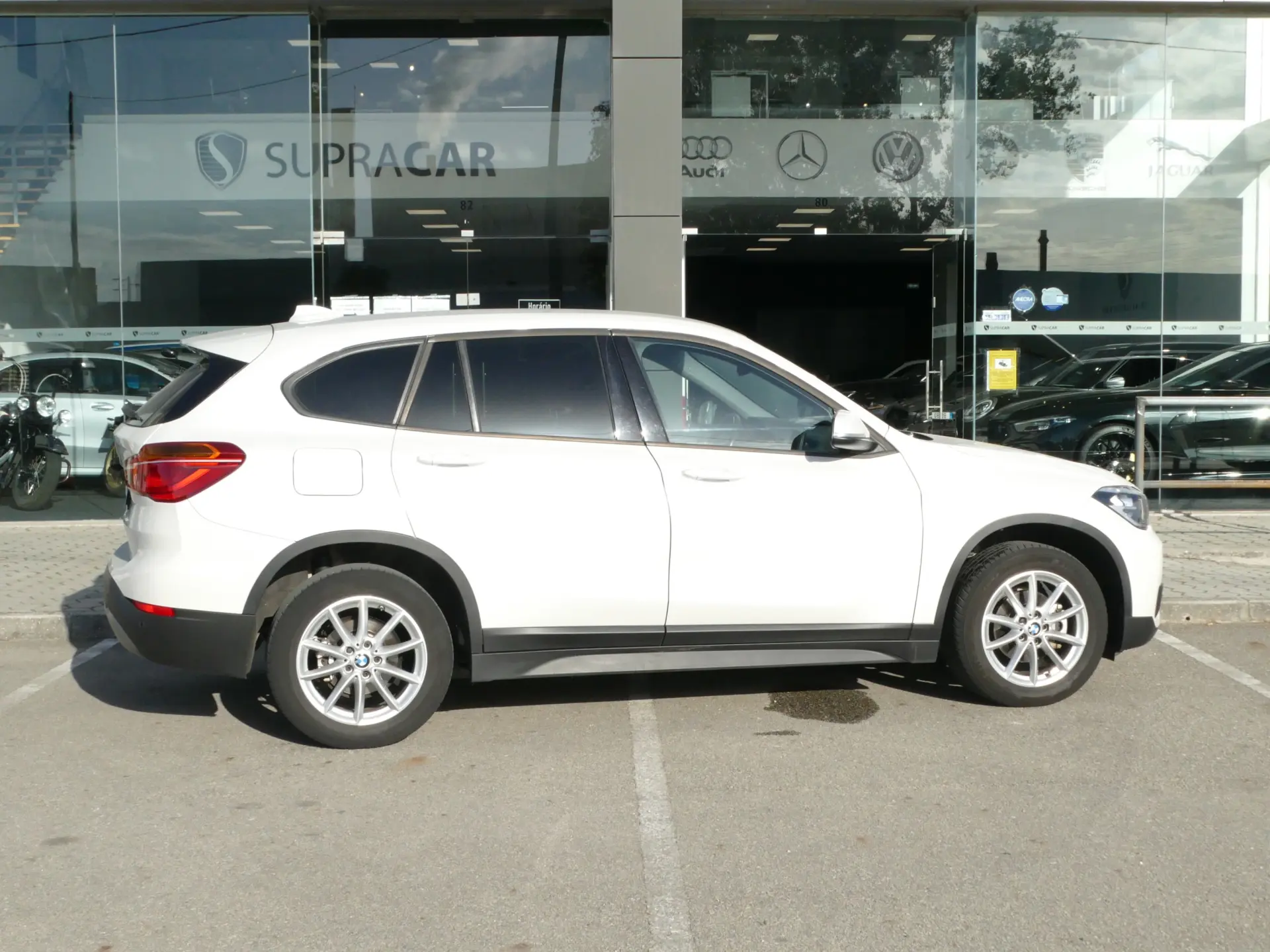 BMW X1 16 d sDrive Advantage 41