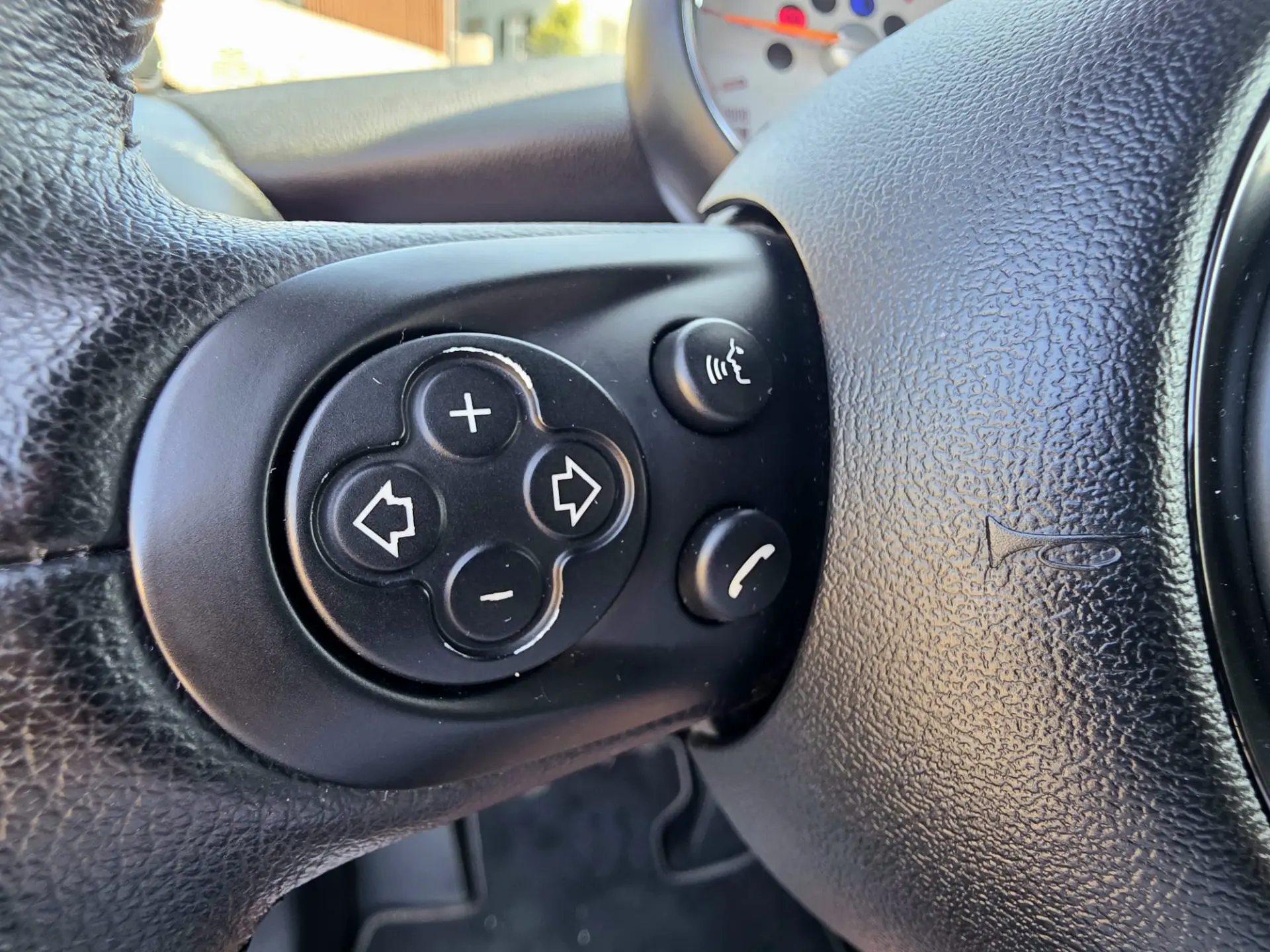 MINI Cabrio Cooper D 18