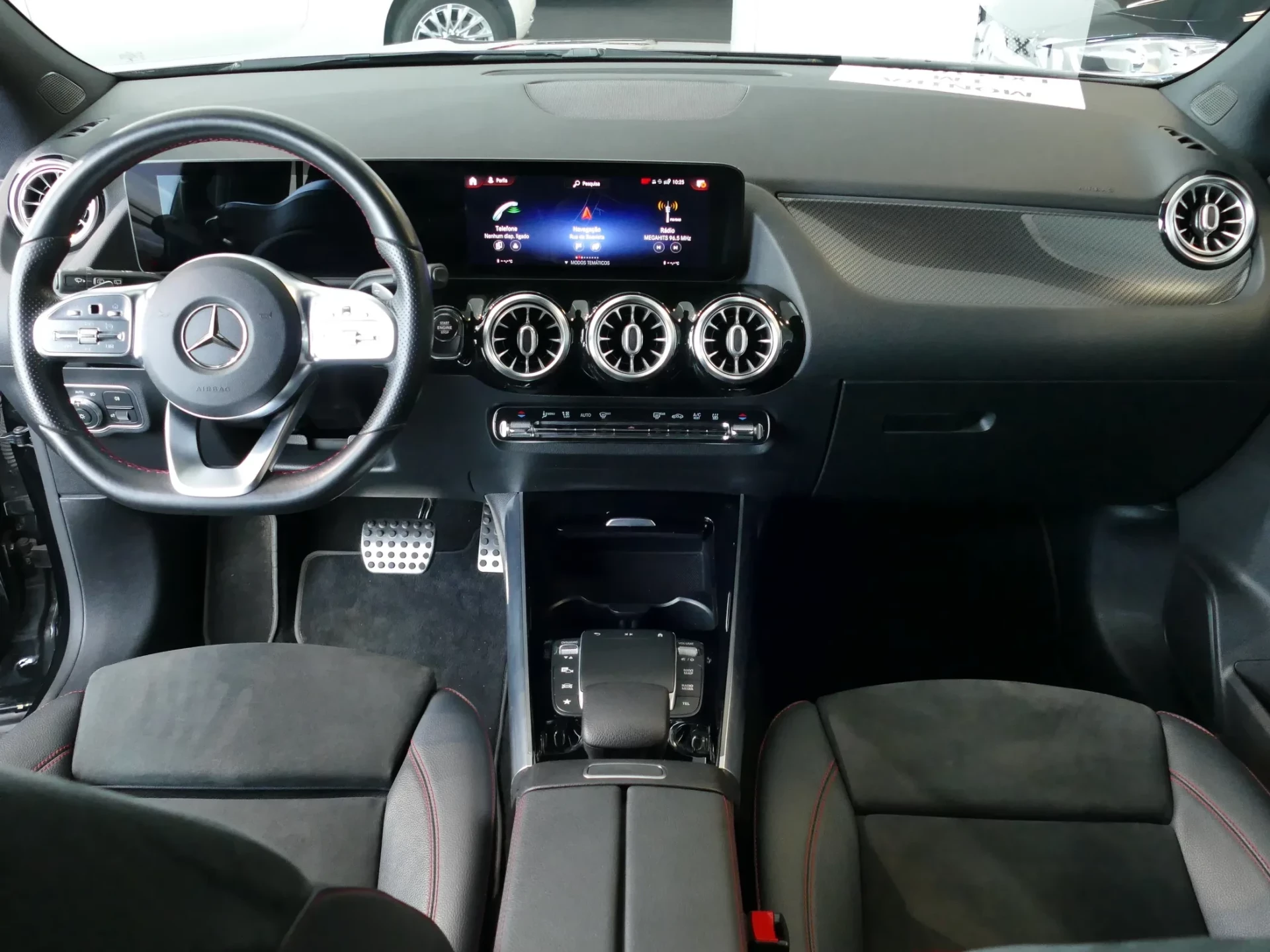 Mercedes-Benz GLA 250 e AMG Line 26