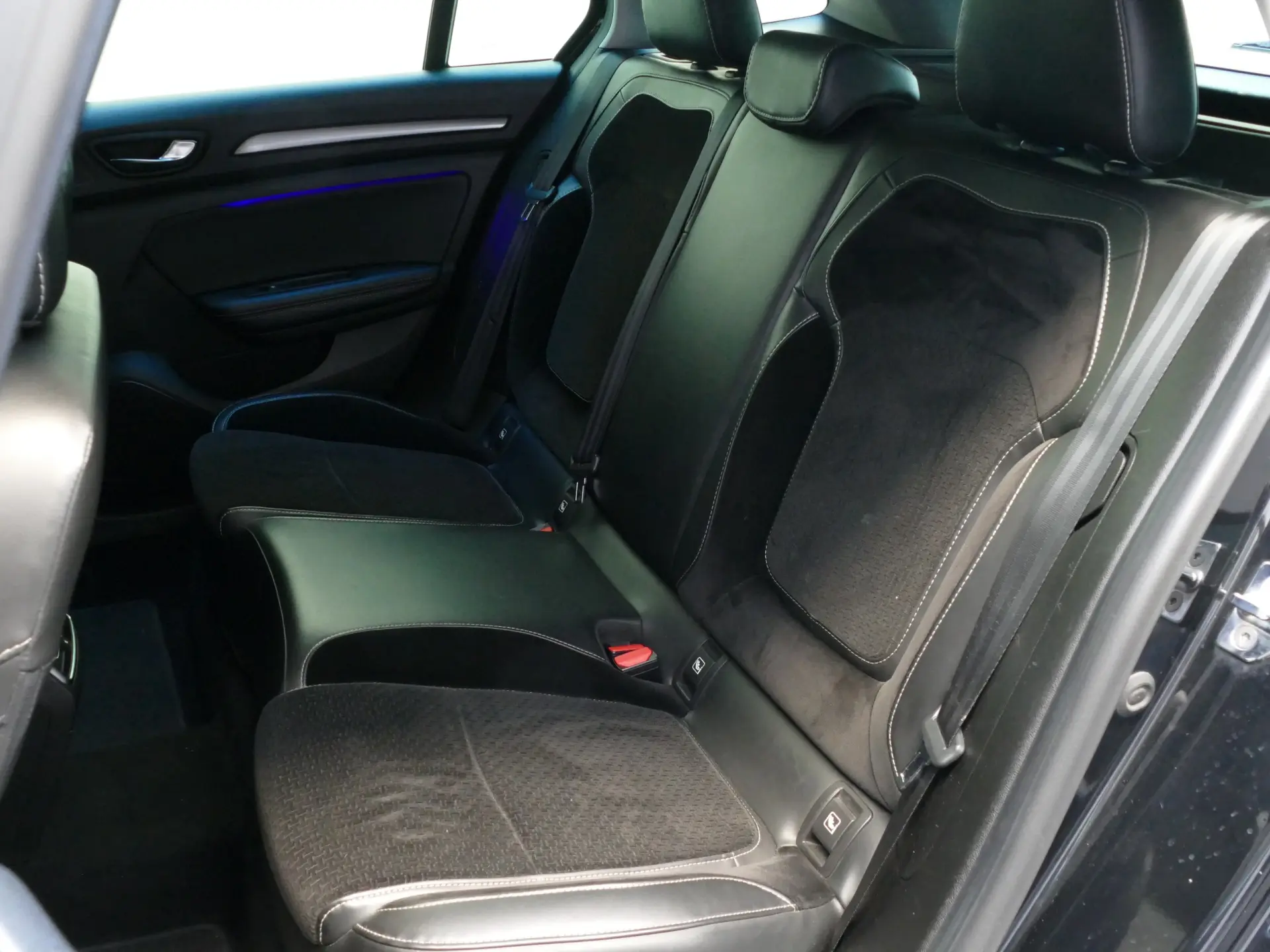 Renault Mégane Sport Tourer 1.5 dCi Bose Edition EDC 28