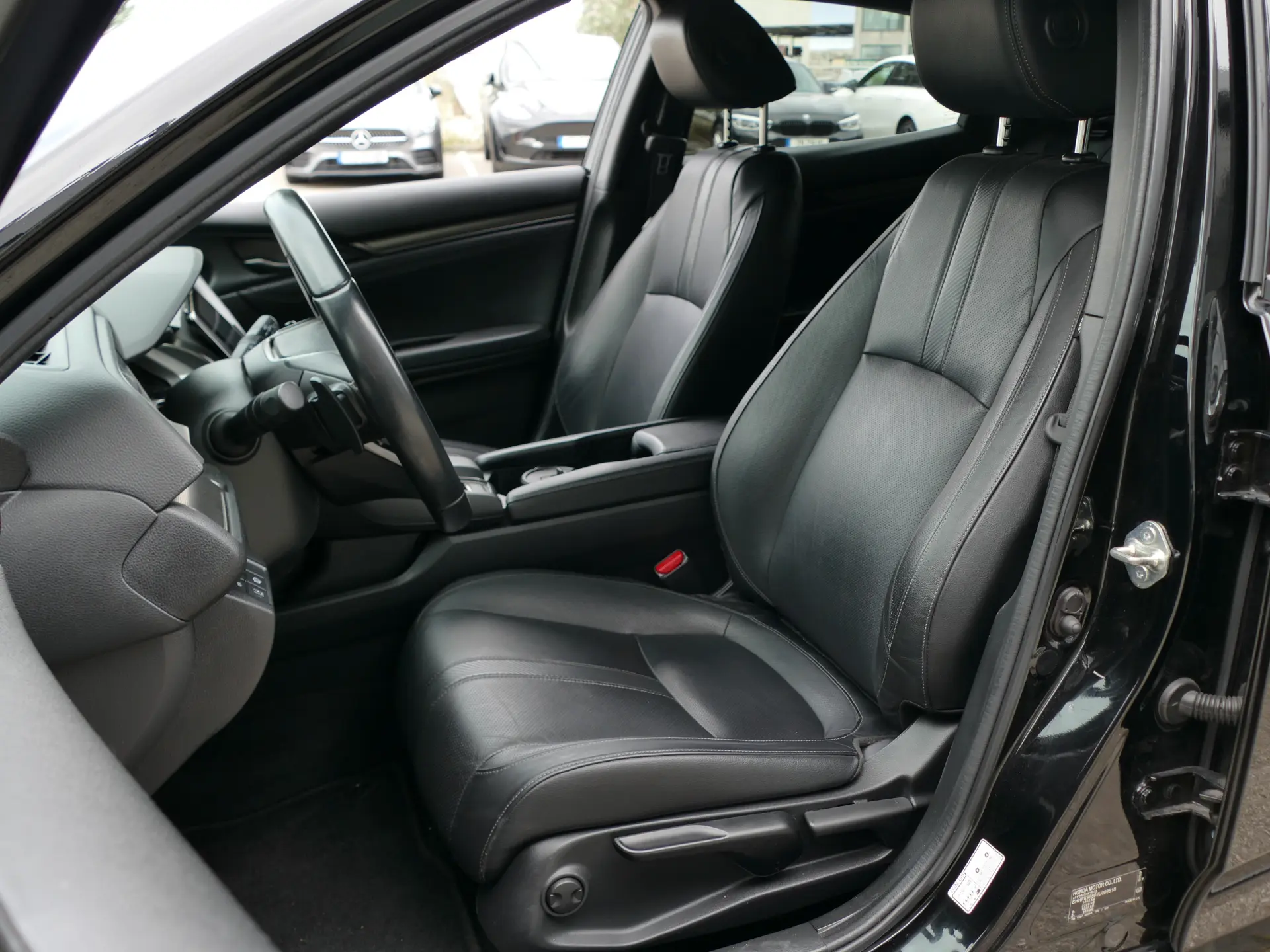 Honda Civic 1.6 i-DTEC Executive Premium 9AT 28